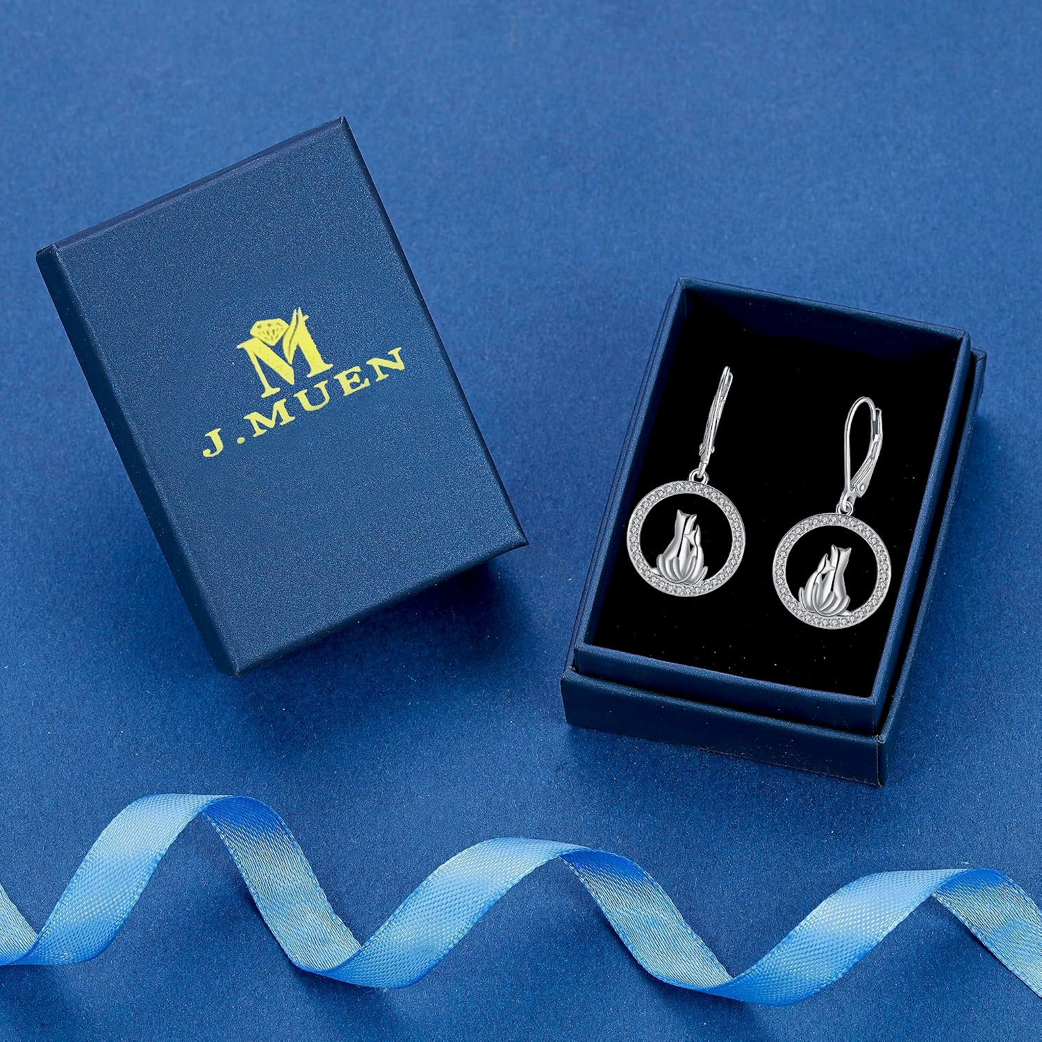 Detalle 2 de J.MUEN Ohrringe für Damen aus 925 Sterling Silber mit Katzen-Anhänger und Zirkonia (inkl. Geschenkbox)