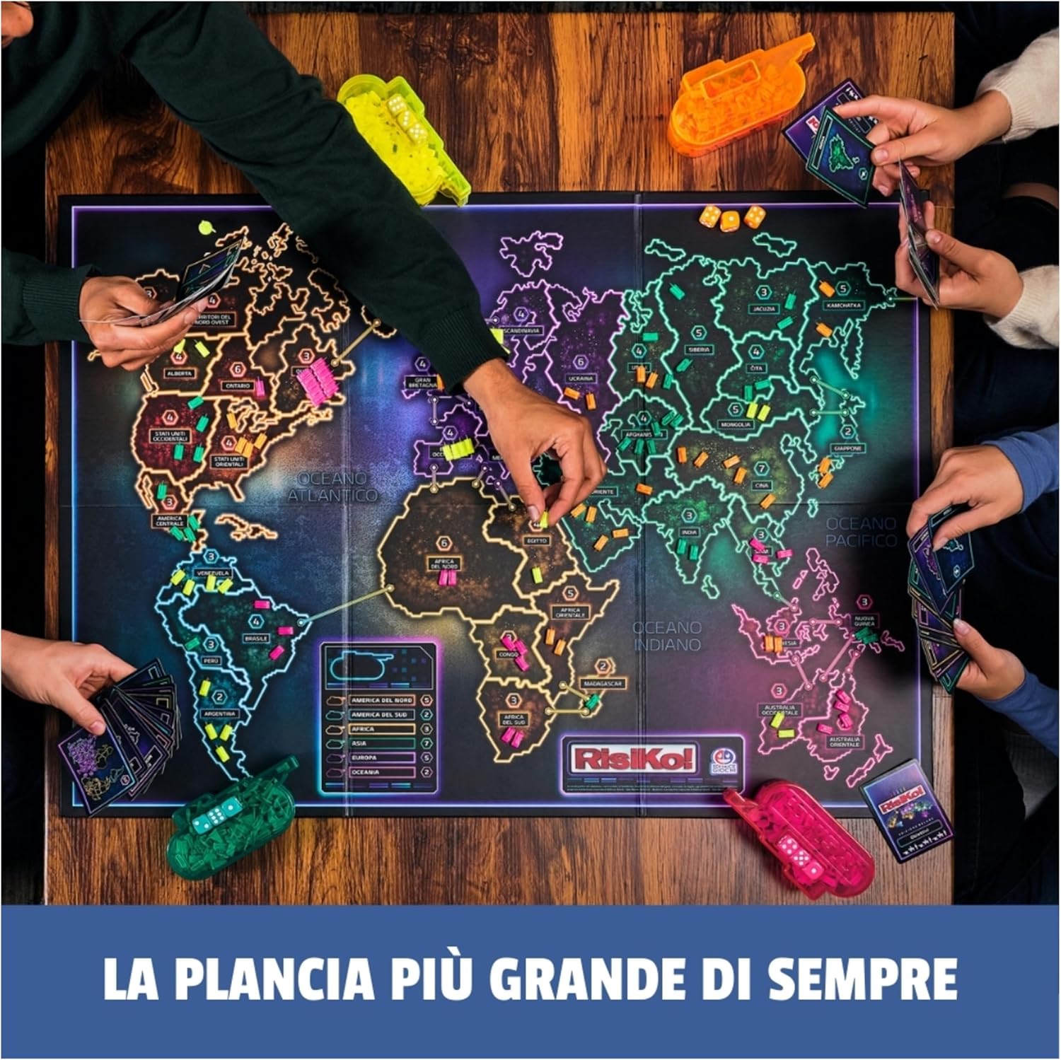 Detalle 2 de Risiko Edizione Deluxe di Editrice Giochi – versione ampliata per famiglie e amici