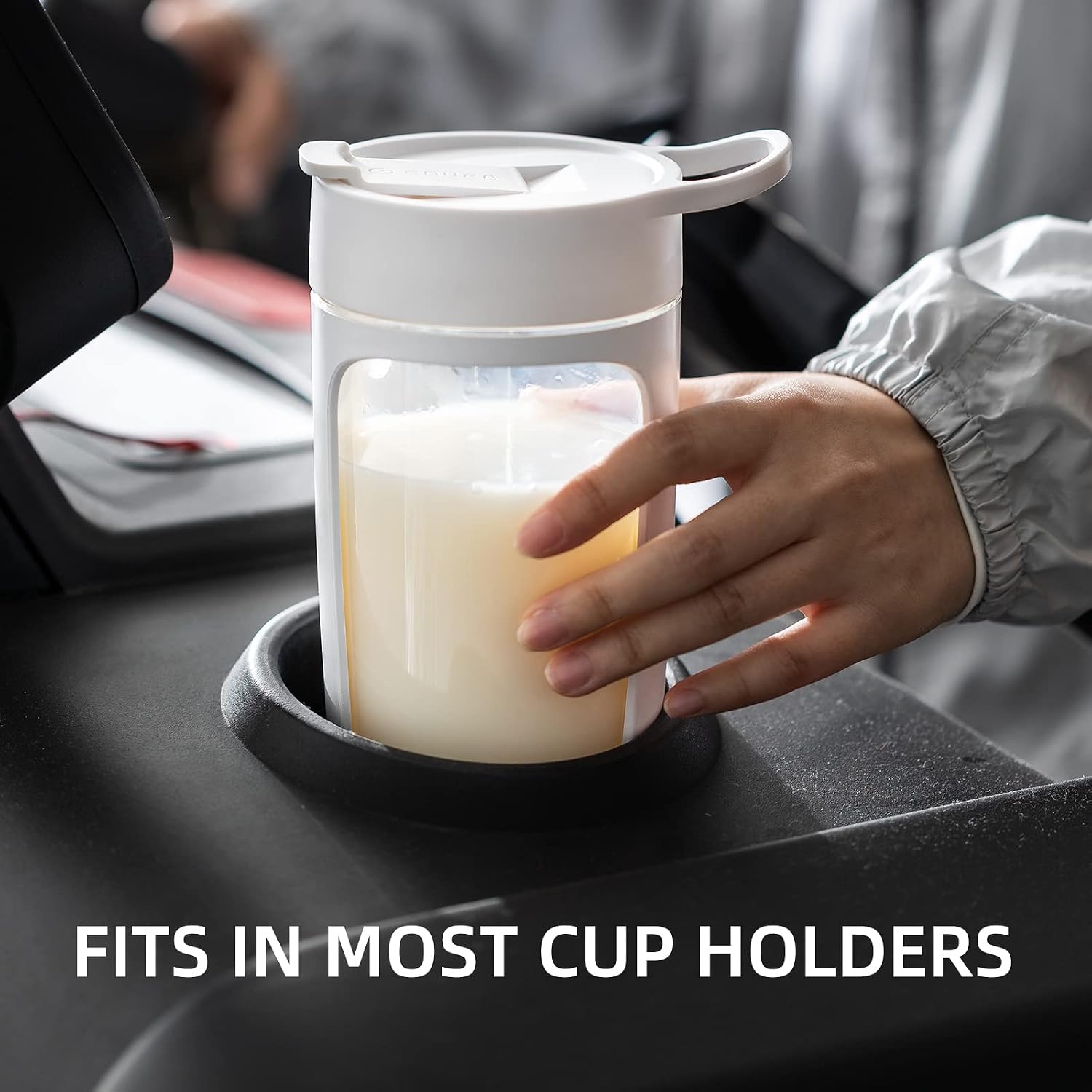 Detalle de EQURA Electric Shaker Bottle 650 ml