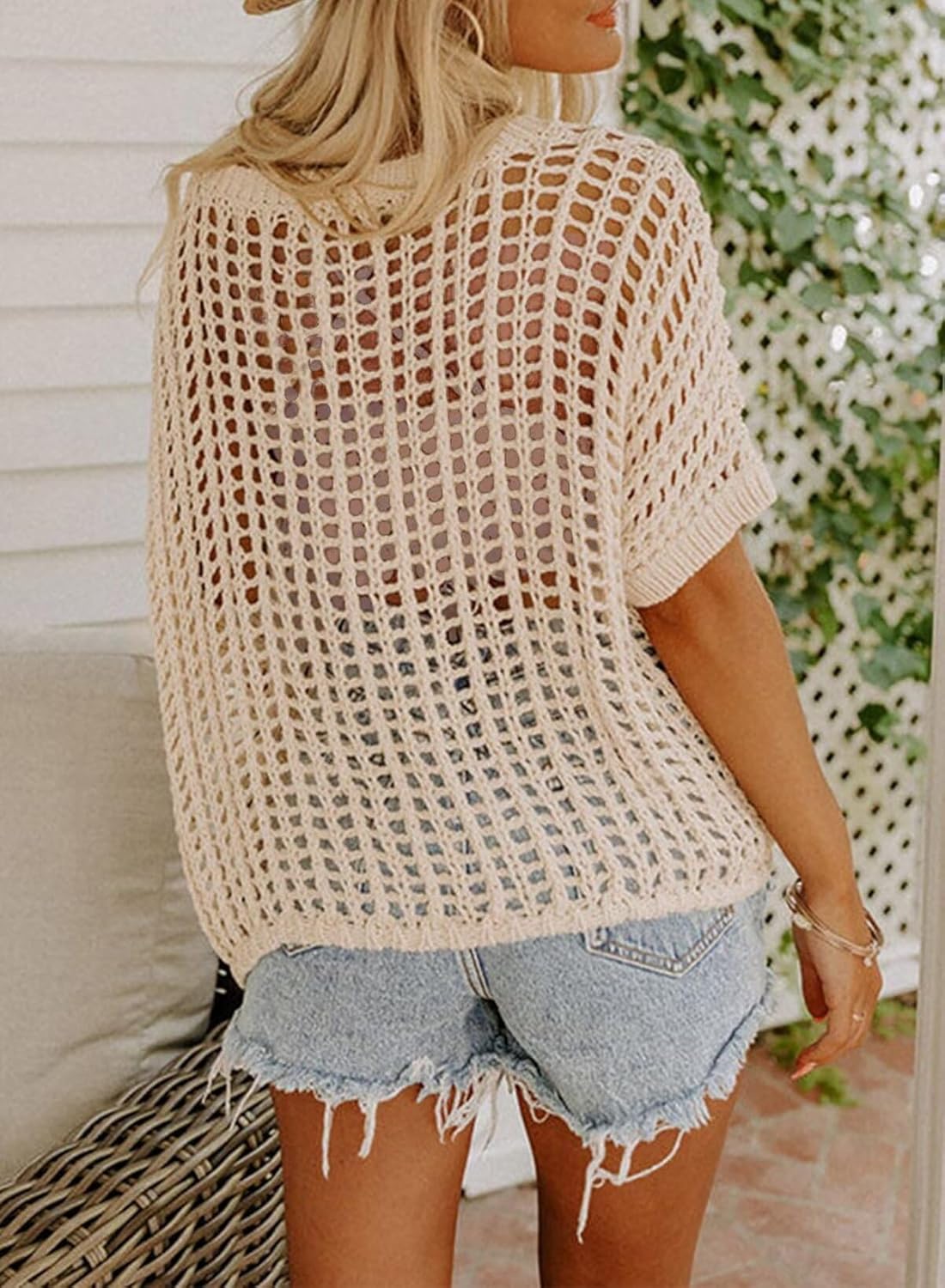 Detalle de Dokotoo Women’s Summer Scoop Neck Crochet Hollow-Out Knit Pullover (Short Sleeve Beach Coverup)