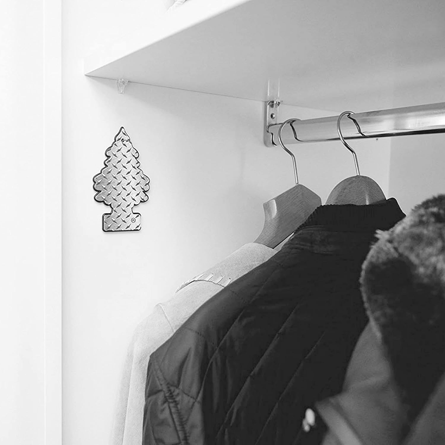 Thumbnail 4 de Little Trees Air Freshener Tree MTR0046 Cotton Candy – car, home, boat and caravan hanging freshener (single pack)