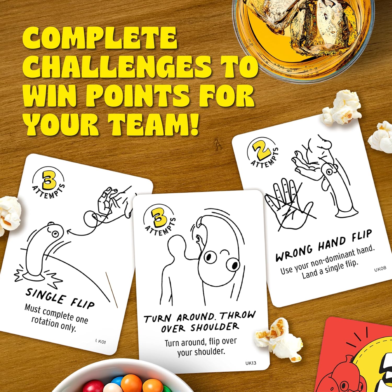 Detalle 1 de Big Potato Chicken vs Hotdog: The Ultimate Challenge Party Game board game for flipping-fun nights