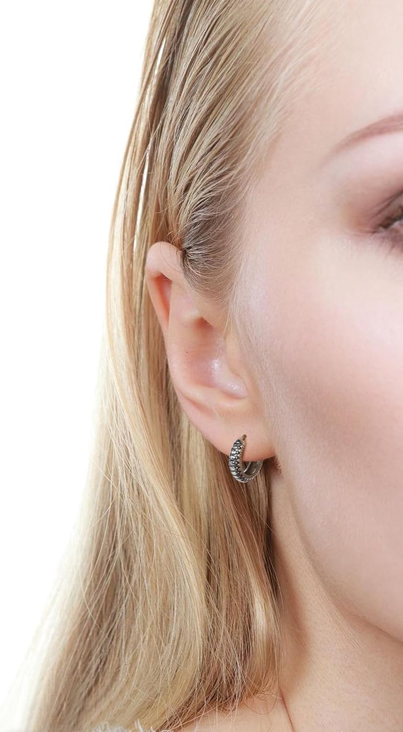 Thumbnail 5 de Lantine Vintage Hoop Earrings – Stainless Steel Textured Knot Huggie