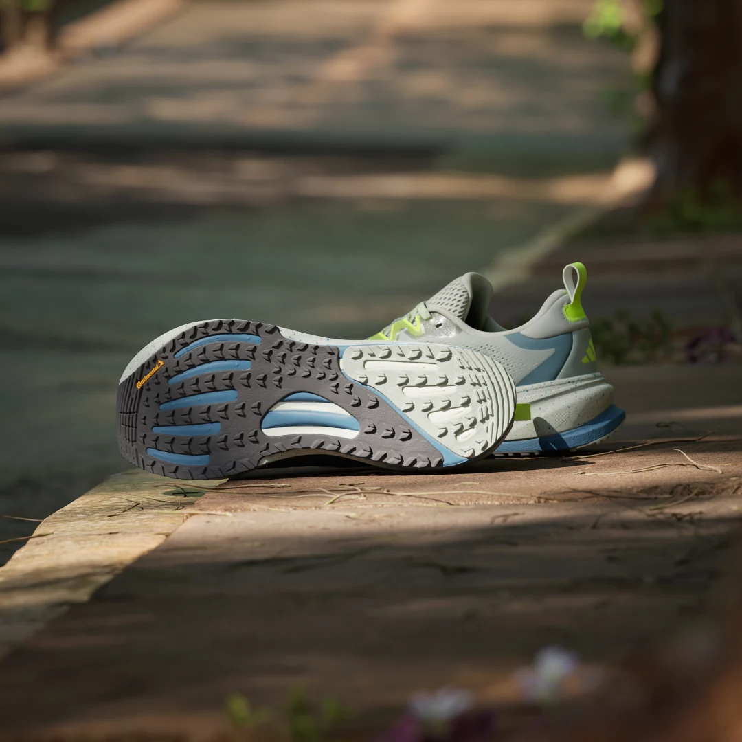 Detalle de Zapatilla de running Supernova Rise All Terrain de Adidas