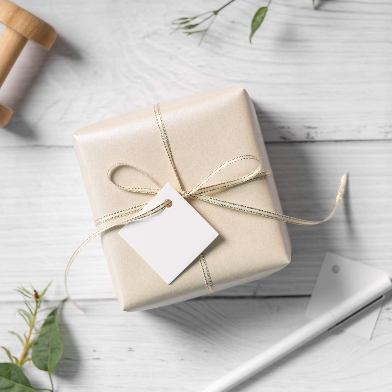 Detalle de RUSPEPA Off White Matte Wrapping Paper – Solid Color Pearly (17in x 32.8ft)