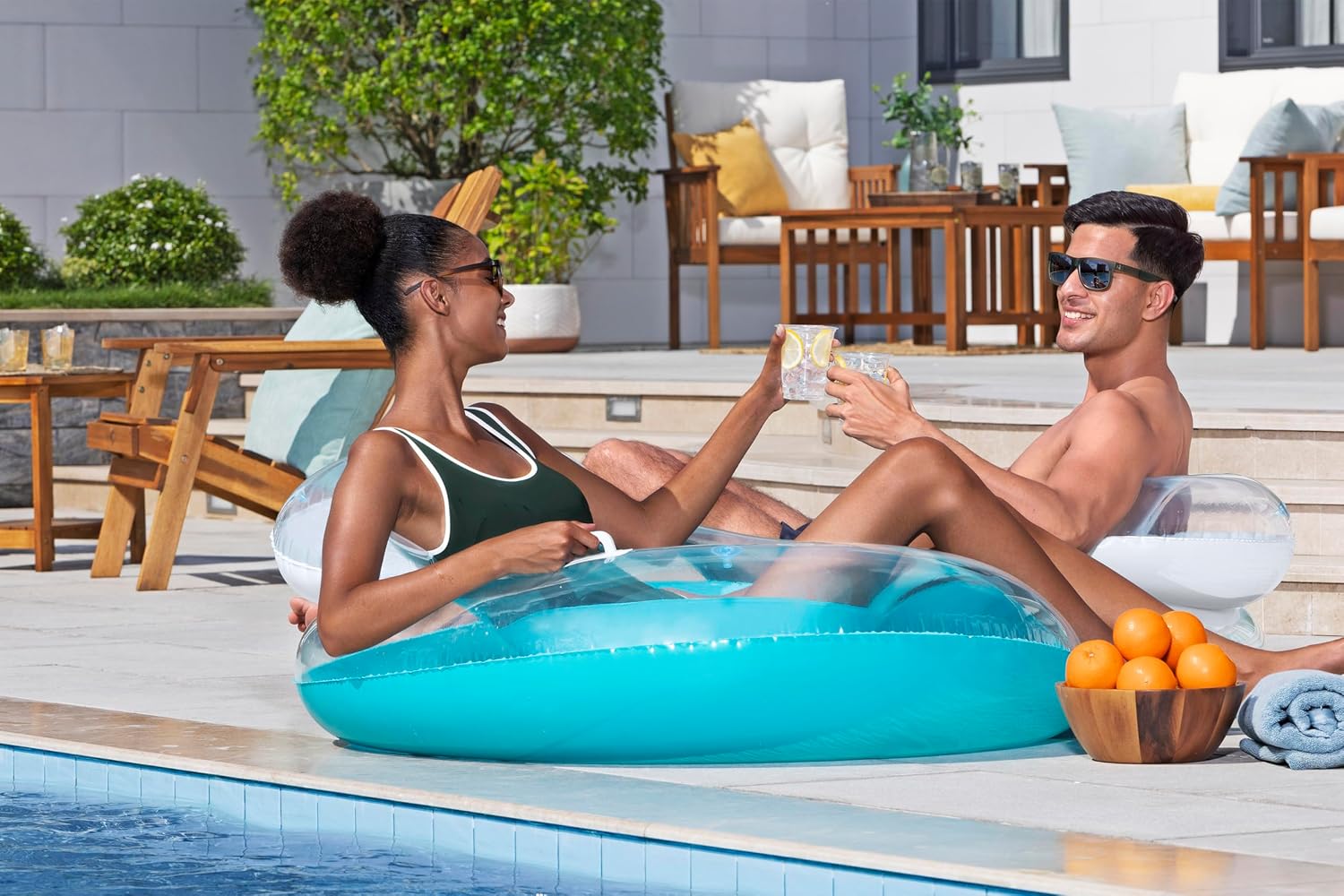 Detalle de Bestway 2-Personen-Schwimmring Cool Comfort mit Rückenlehne – robust, komfortabel und einfach zu nutzen