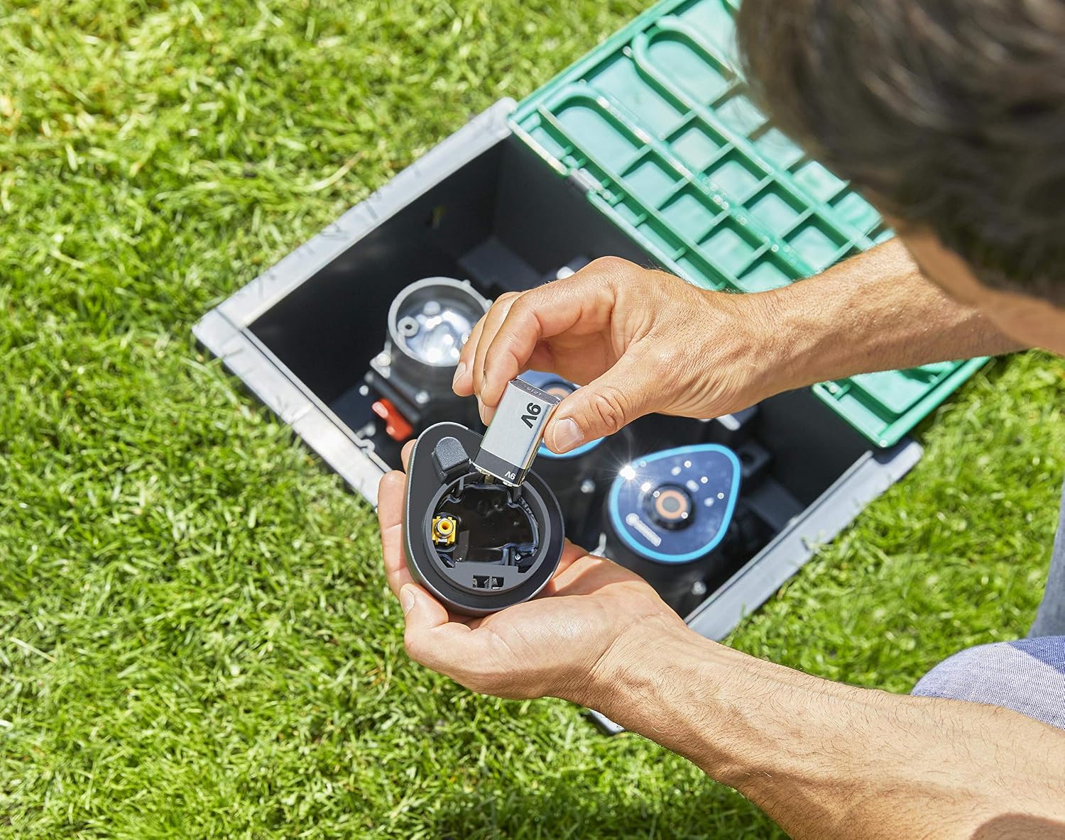 Detalle de Gardena Boîtier de commande Bluetooth 9 V (01287-20) – Arrosage sans câble et gestion via l’application