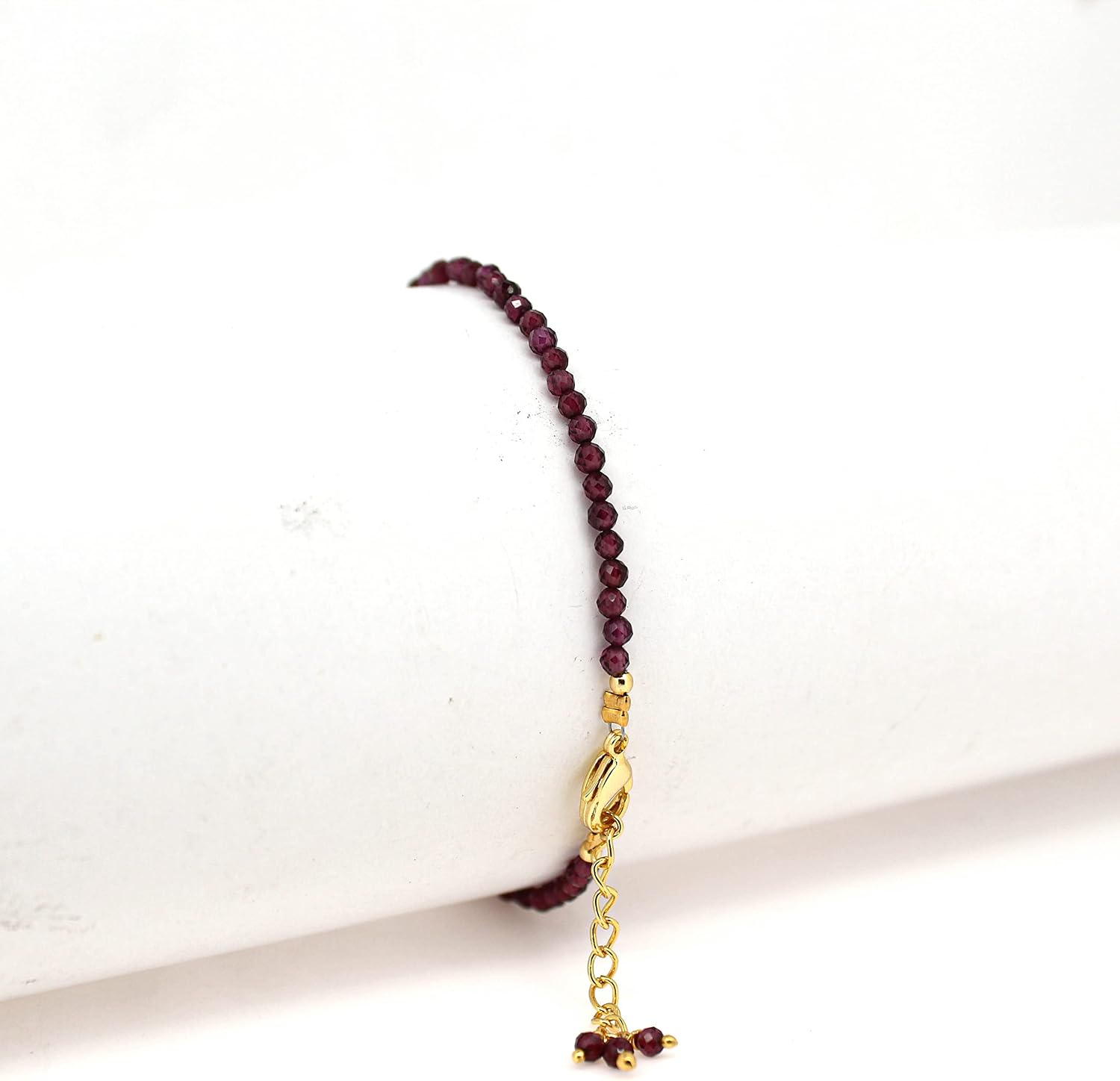Detalle de Gempires Natural Garnet Beads Bracelet – 7" with 1" Extender, Gold Plated Garnet Bead Bracelet