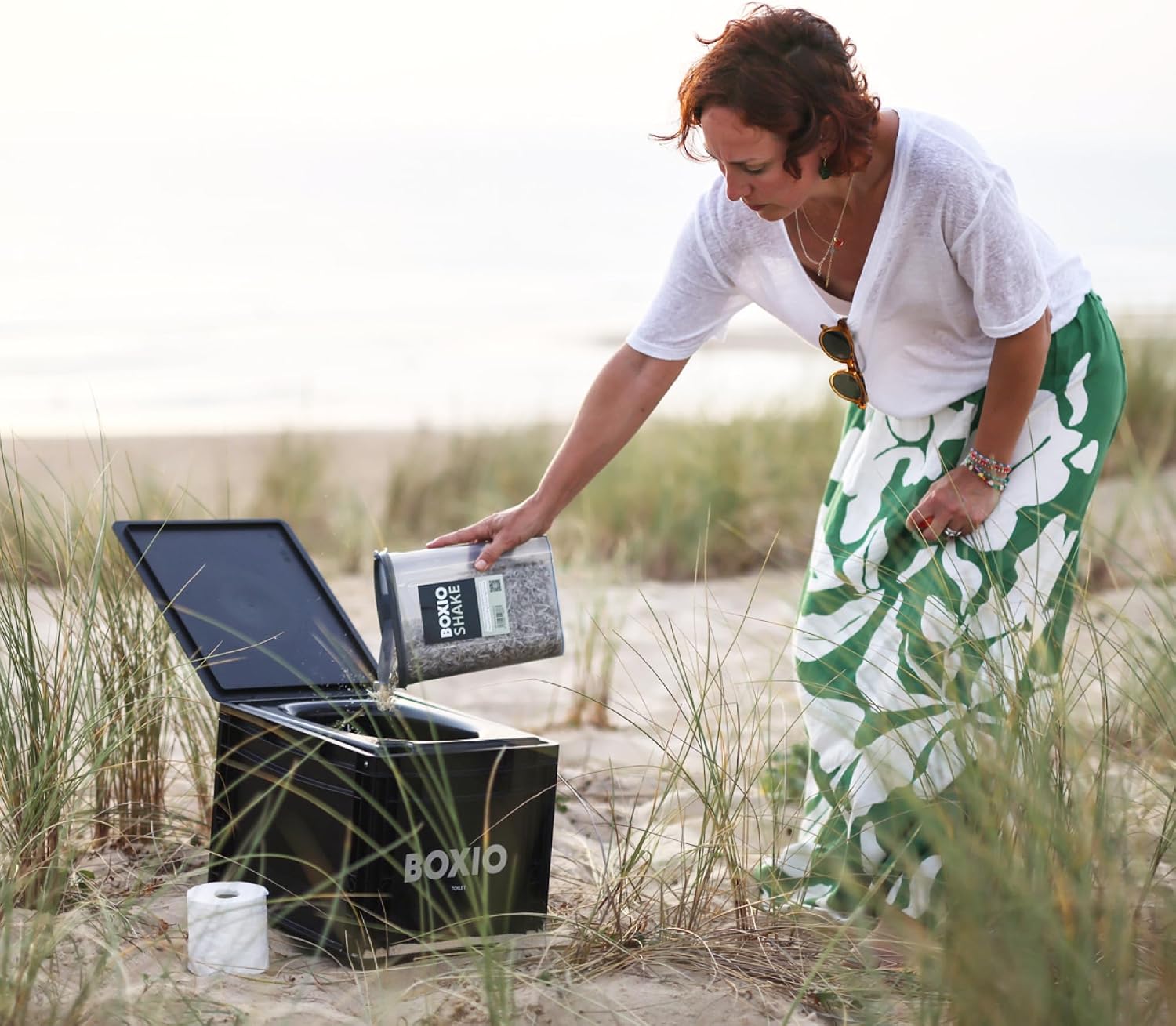 Detalle 2 de BOXIO Toilet Max+ Komplettset – Chemiefreie Trenntoilette auf Eurobox-Basis für Camping, Van und Outdoor