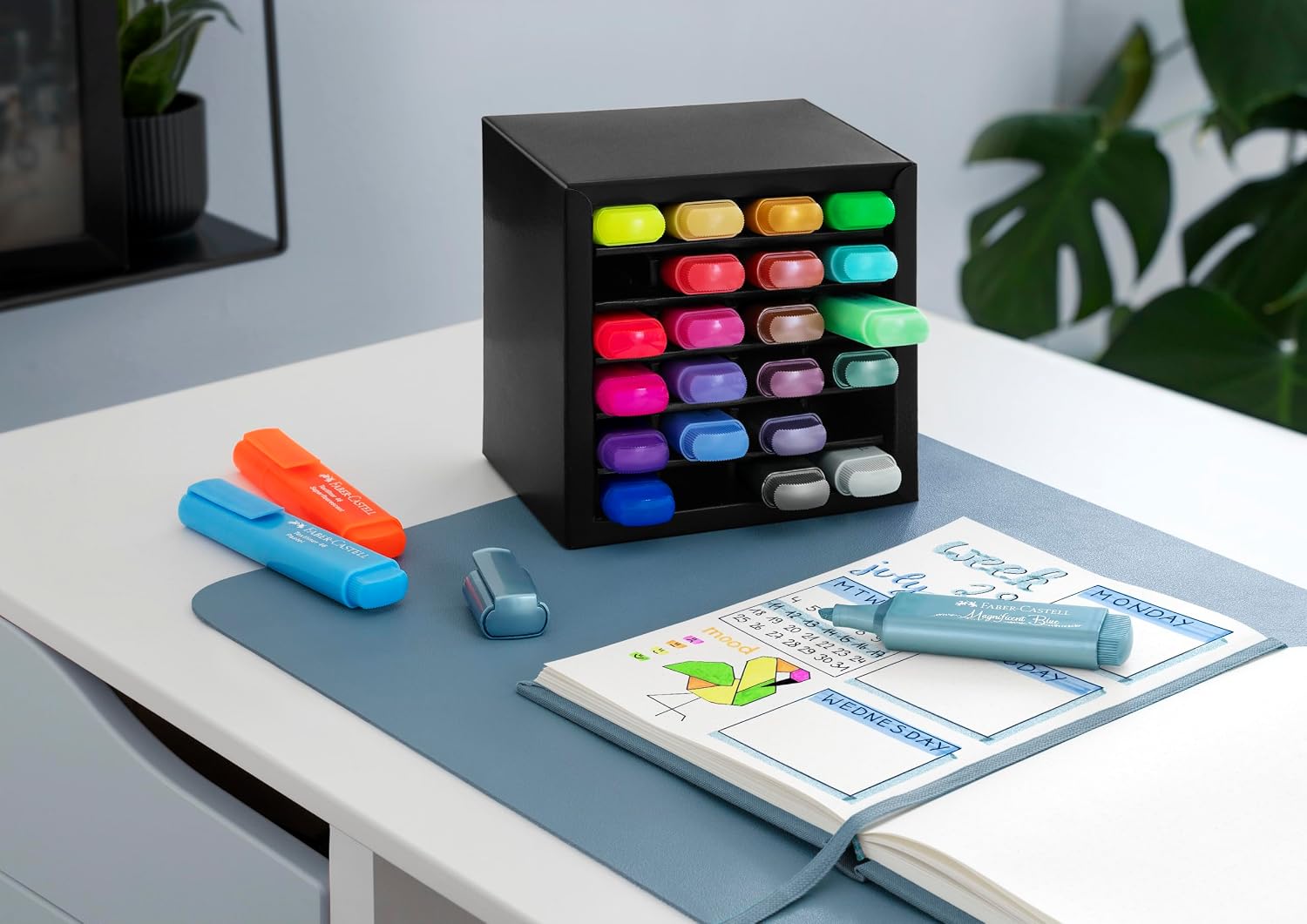 Thumbnail 2 de Faber-Castell 254602: Set di 24 Evidenziatori in Organizer da Scrivania – Pastello, Metallizzati e Neon