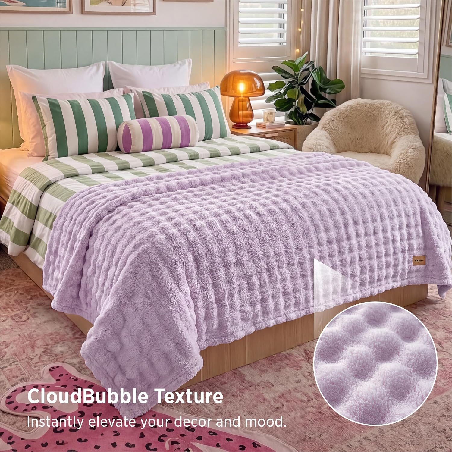 Detalle de Bedsure Bubble Throw Blanket, Queen 90" x 90", Light Purple 3D Texture
