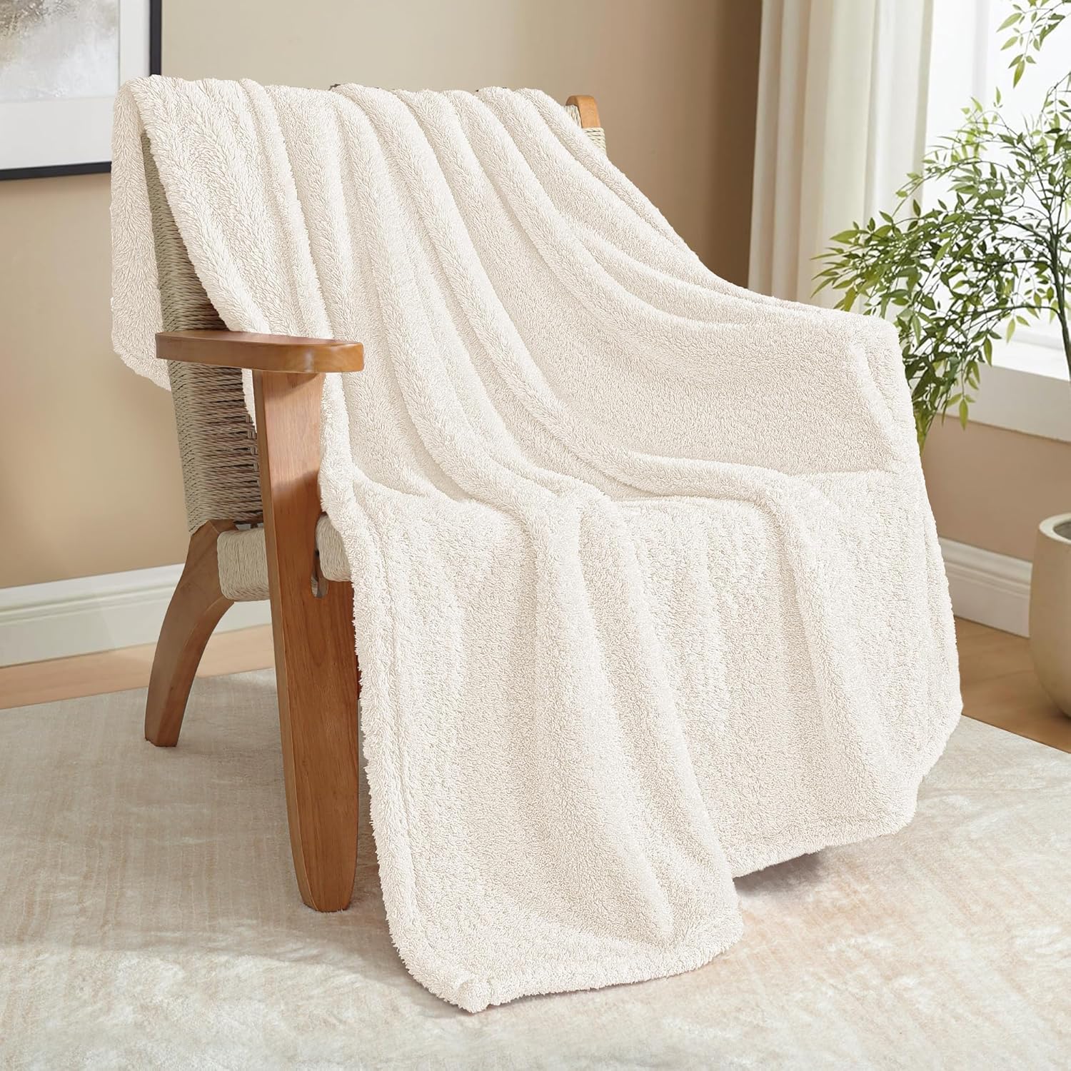 Detalle de Exclusivo Plaid Plaid Couverture Polaire 130x150 cm — Blanc, douceur et chaleur pour canapé ou lit