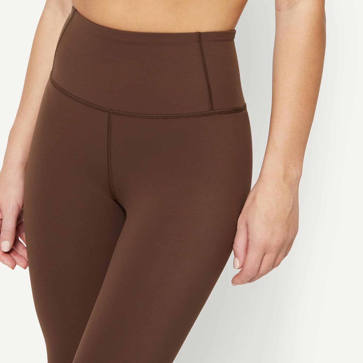 Detalle 2 de Amazon Essentials Damen Power Sculpt Leggings 7/8 mit hohem Bund – Innennaht 63,5 cm (DE Größe S)