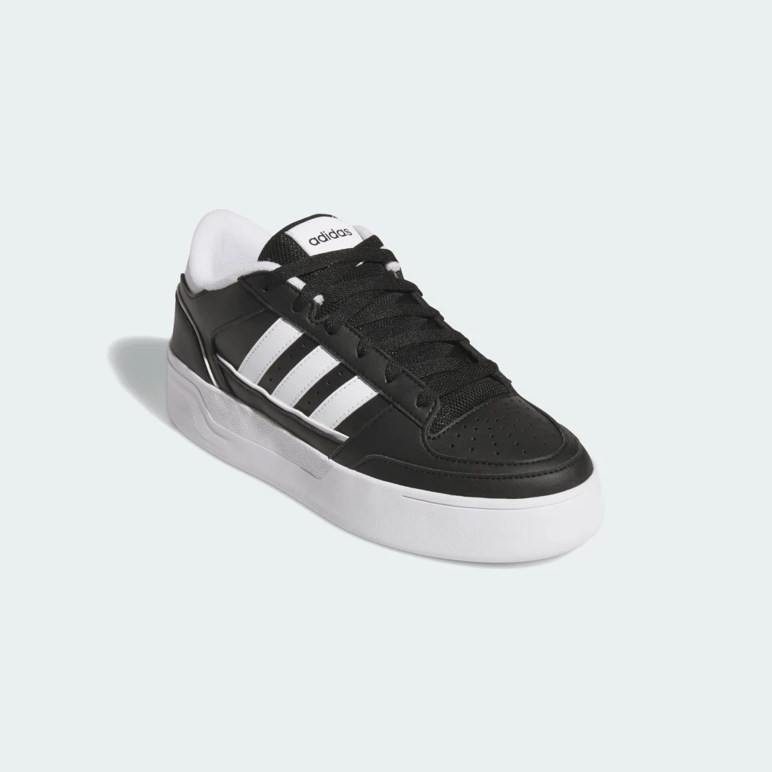 Detalle 2 de Zapatillas Turnaround de Adidas: versatilidad en color negro para el día a día