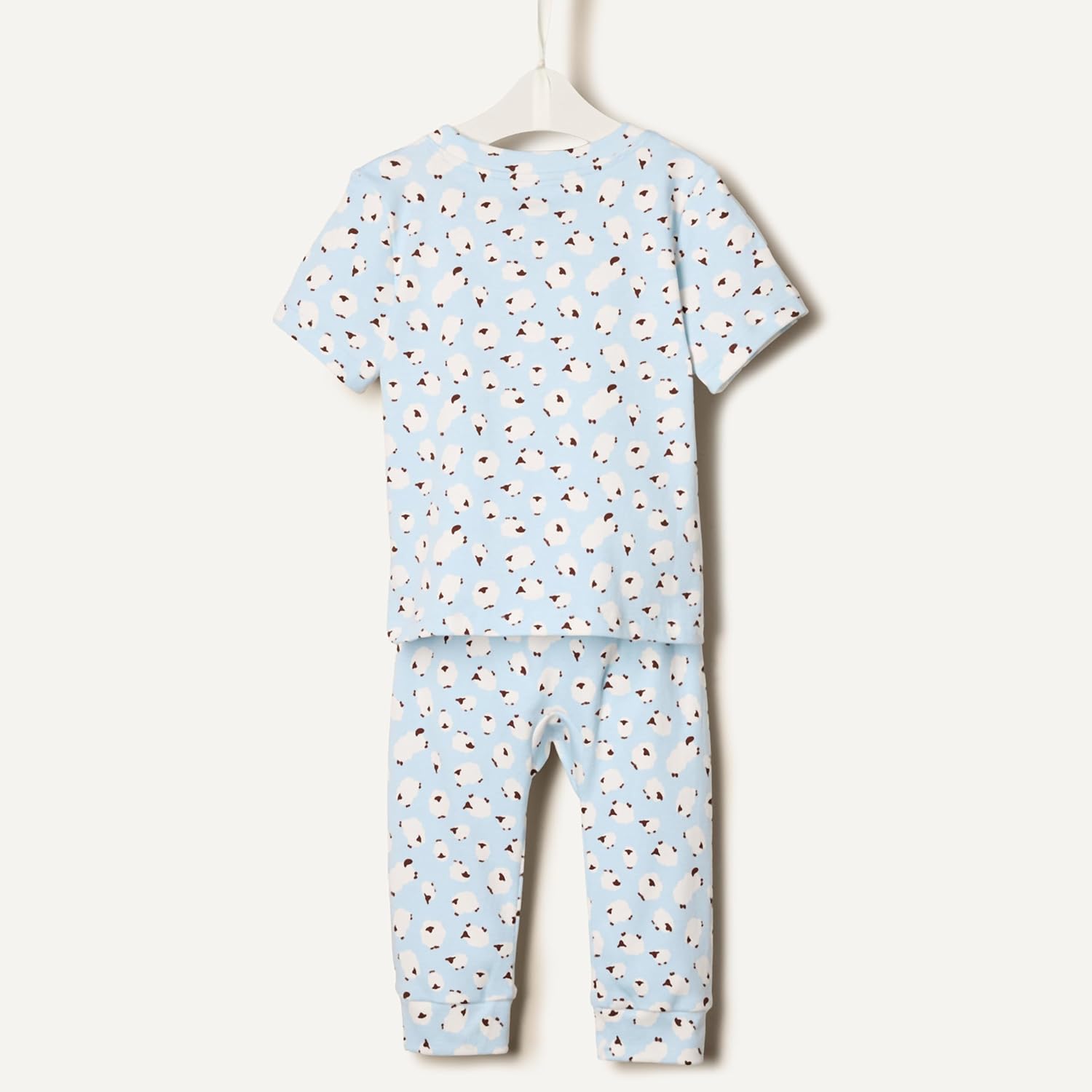 Detalle de Amazon Essentials x Sofia Grainge Unisex Toddler & Baby Cotton Knit Short Sleeve Shirt & Pants Set