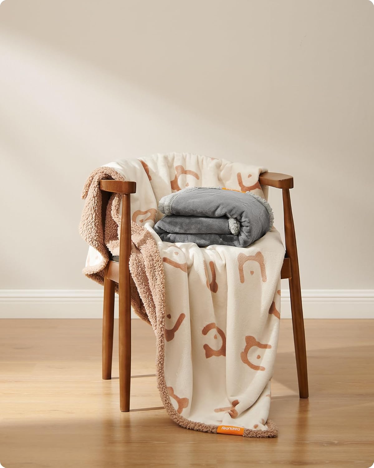 Thumbnail 6 de Feandrea wasserdichte Hundedecke mit Sherpa-Fleece, beidseitiger Sofabezug-Schutz (229 x 203 cm, XXXL, beige) – maschinenwaschbar