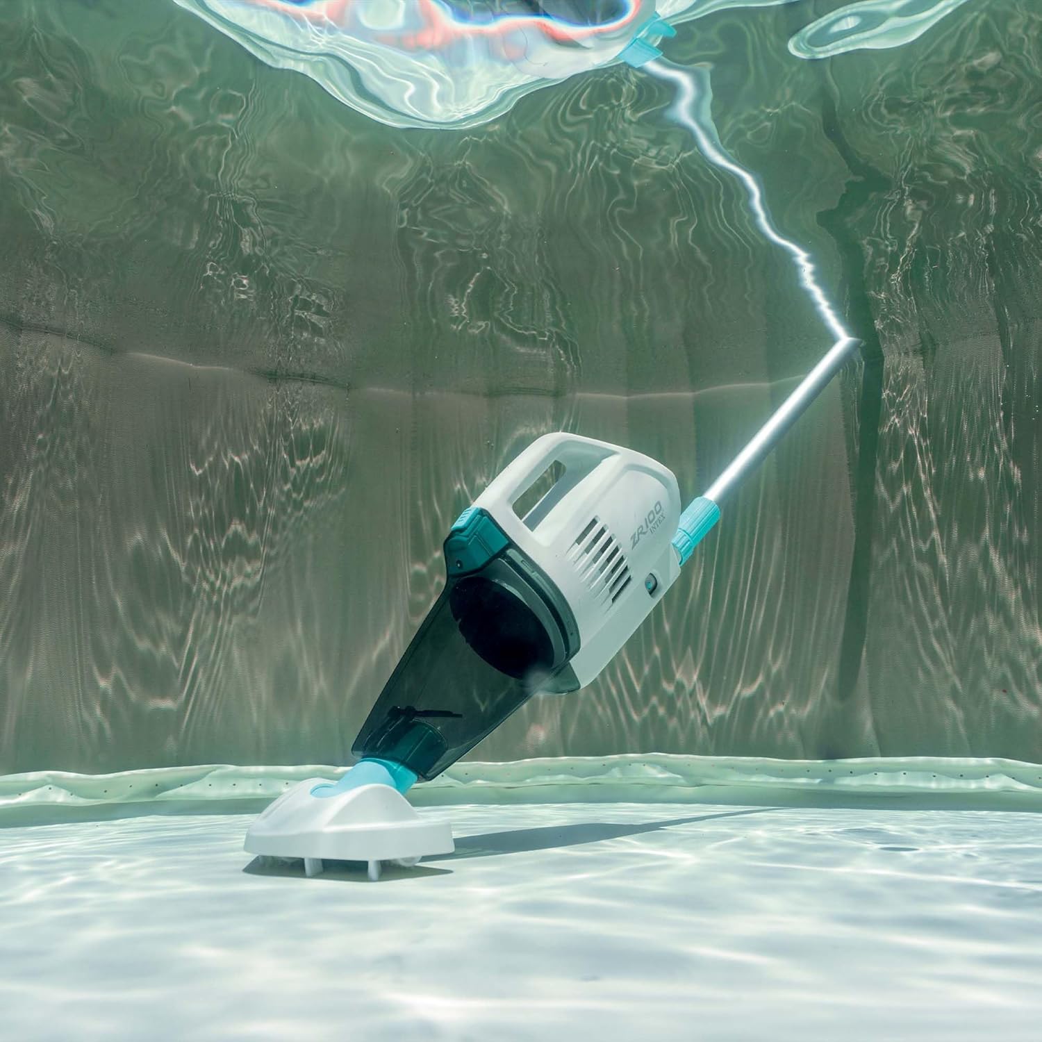 Thumbnail 2 de Intex ZR100 Handheld Pool Vacuum – kabellos, praktisch und solide für Aufstellpools