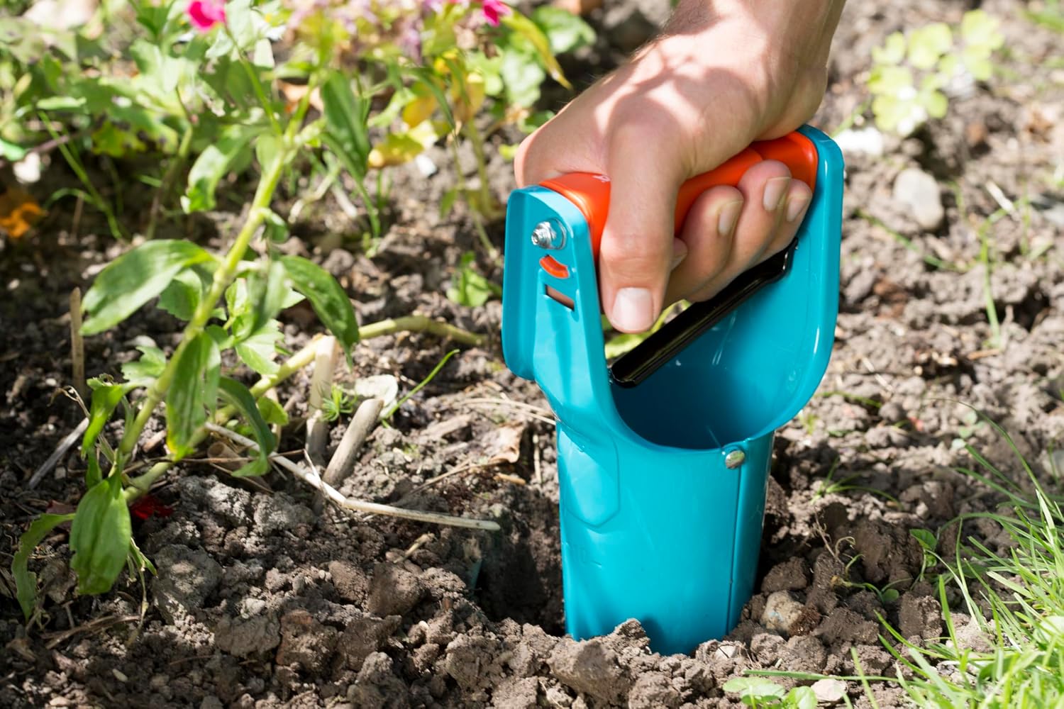 Detalle 2 de Gardena Blumenzwiebelpflanzer 3412-20 – Präzise Pflanzhilfe zum Blumenzwiebelsetzen