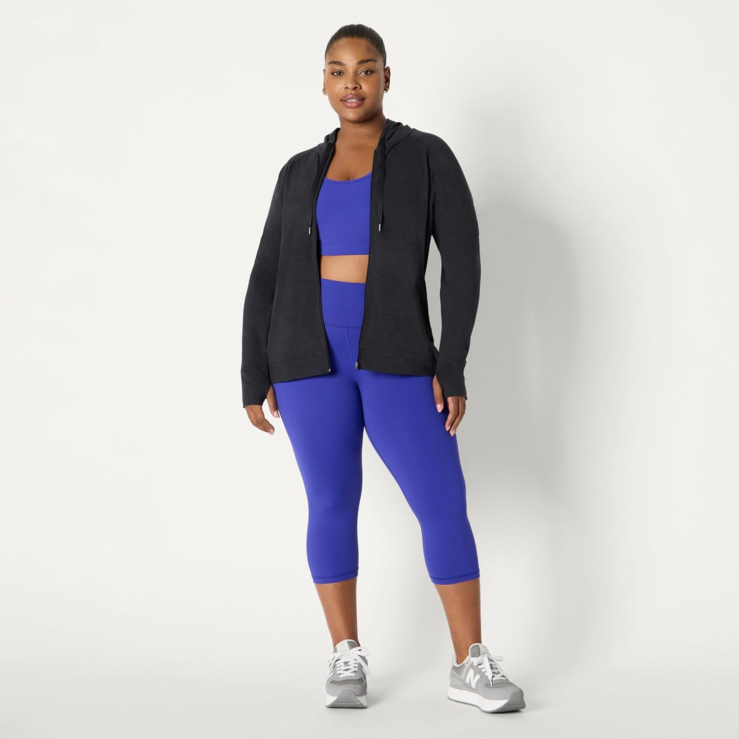 Thumbnail 6 de Amazon Essentials Women’s Athletic Soft Performance Lightweight Zip-Up Workout Hoodie Jacket