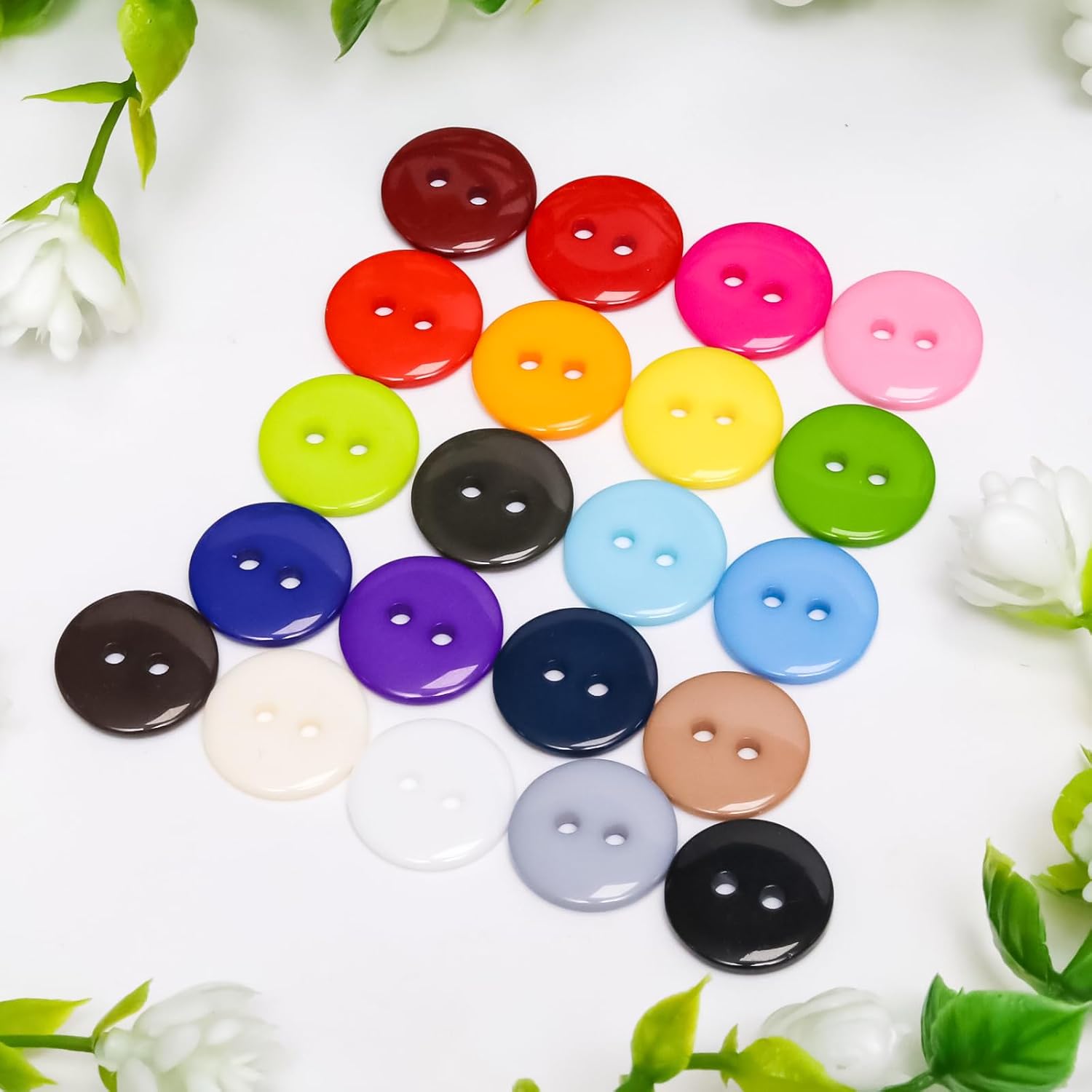 Thumbnail 6 de Funstreet Red/5/8 inch (15mm) Sewing Buttons, 80 Red Resin 2-Hole Buttons