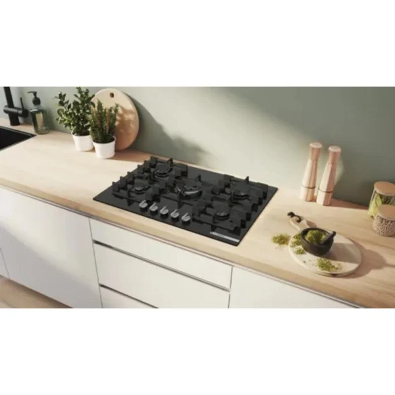 Detalle de Bosch Serie 6 PPQ7A6I40: placa de gas 5 zonas con FlameSelect y vidrio templado