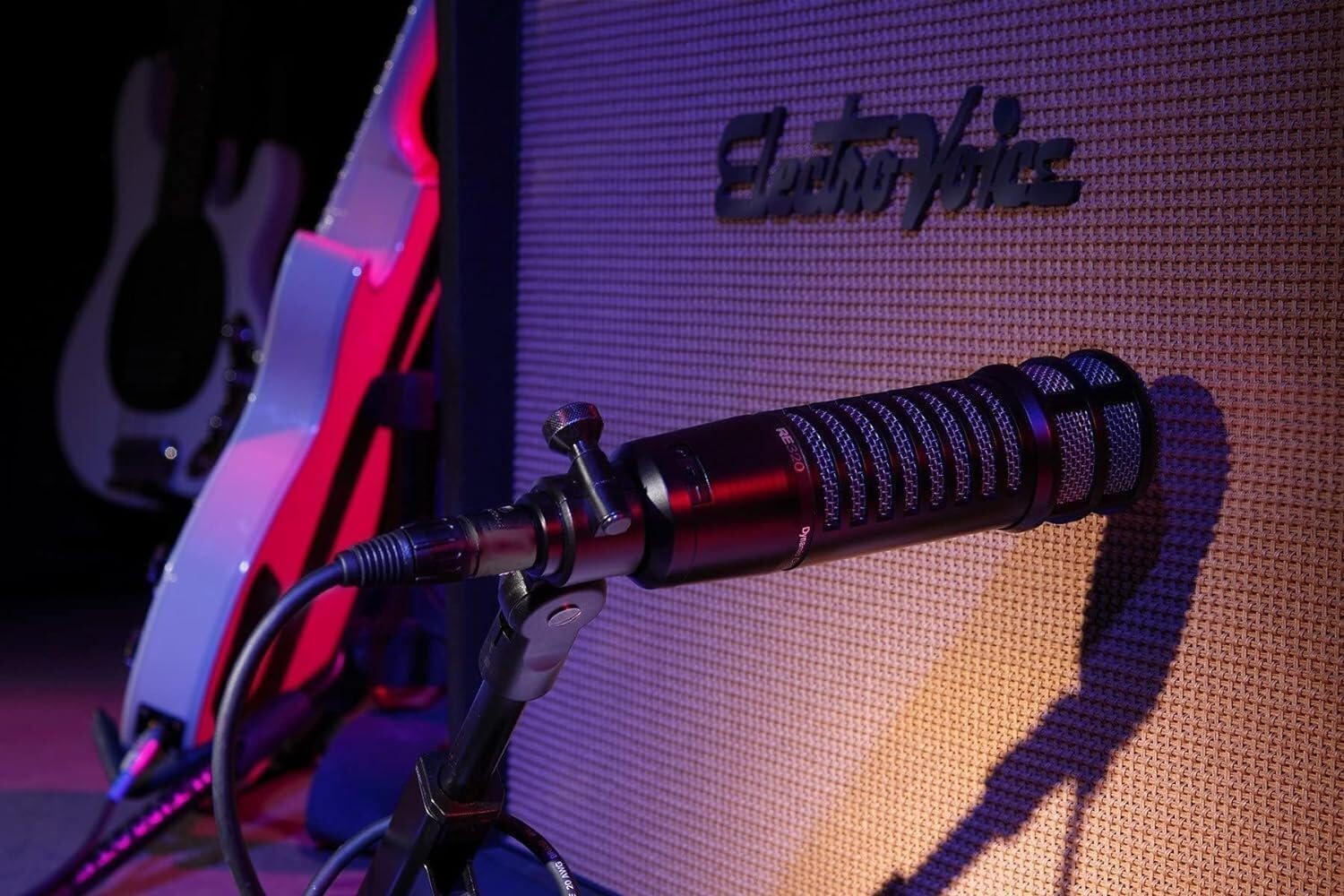 Detalle de Electro-Voice RE320 ダイナミックマイク 単一指向性・Kick Curve搭載、XLR接続