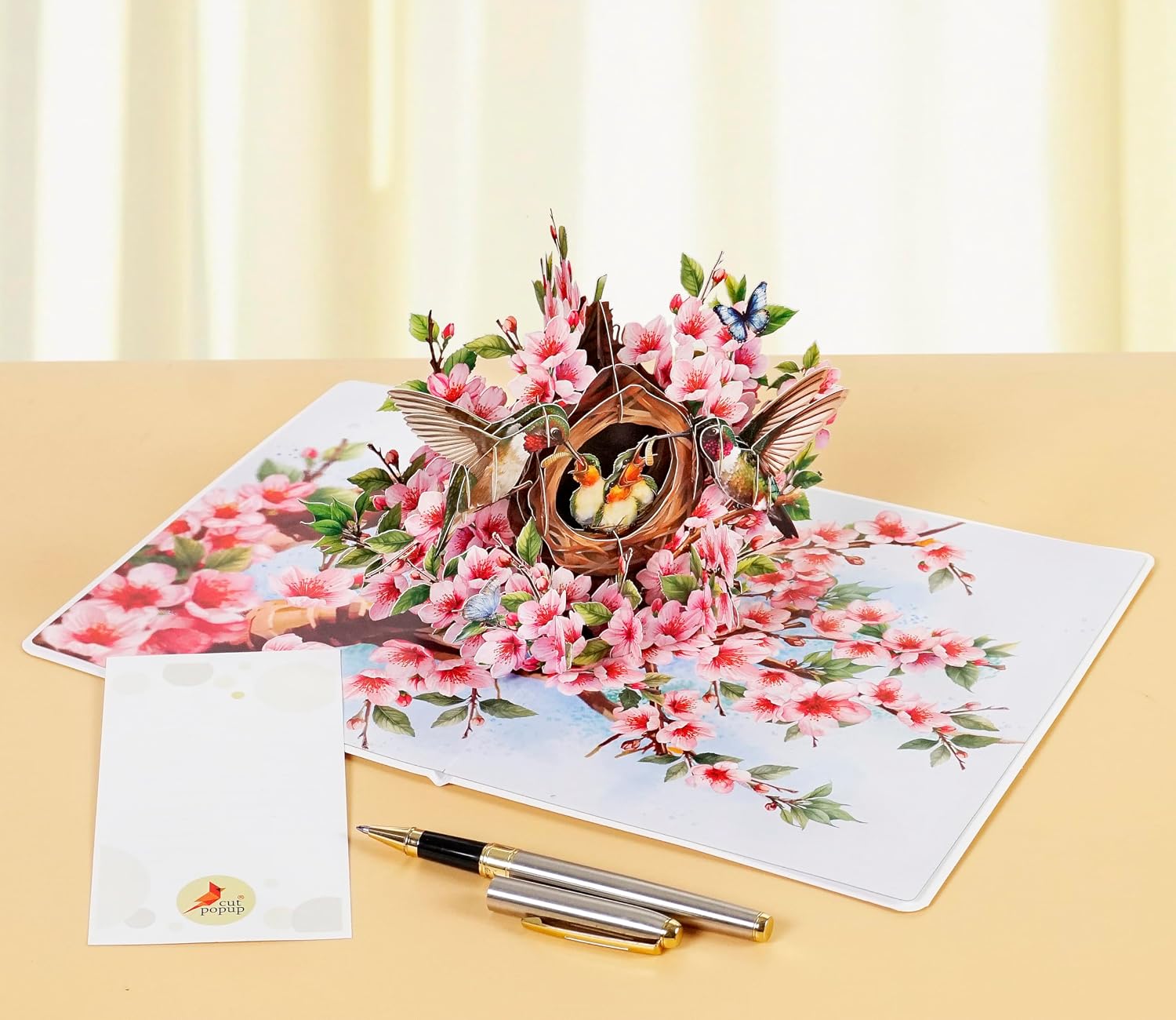 Thumbnail 6 de CUTPOPUP Hummingbird Nest Pop Up Birthday Card