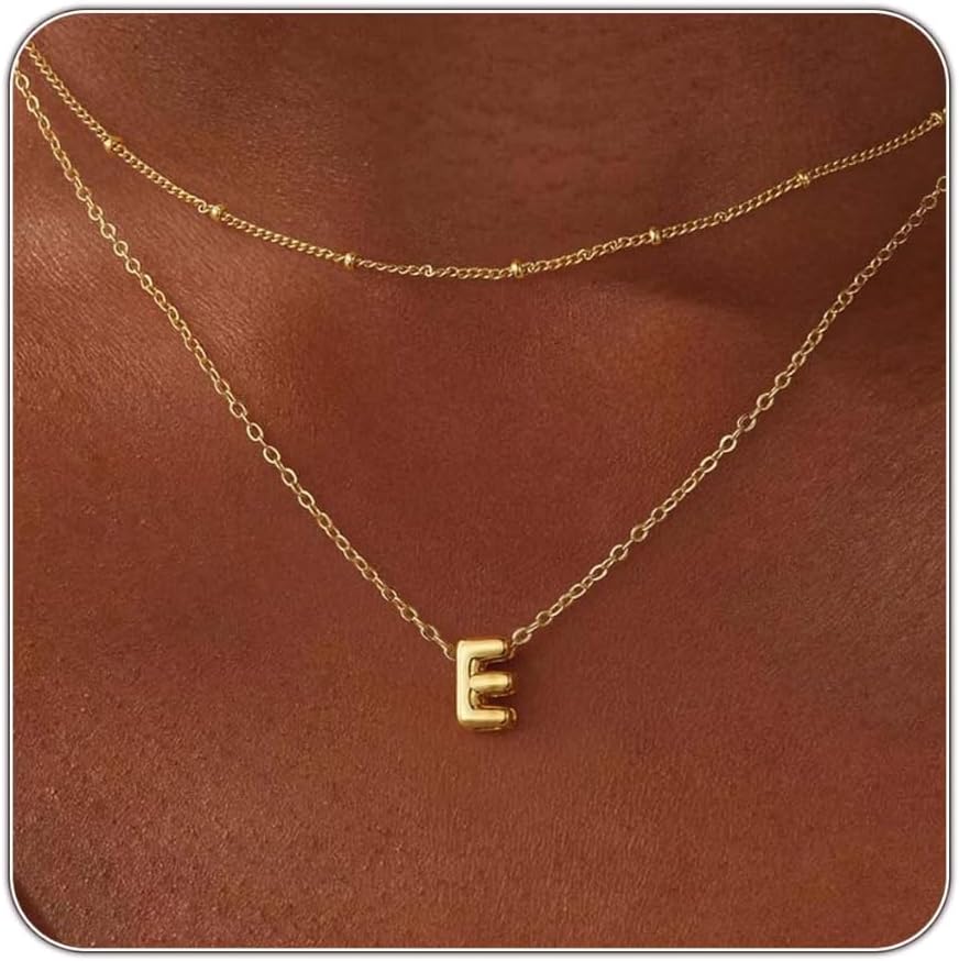 Detalle de Thaivor Initial Necklace Set, 14K Gold Plated