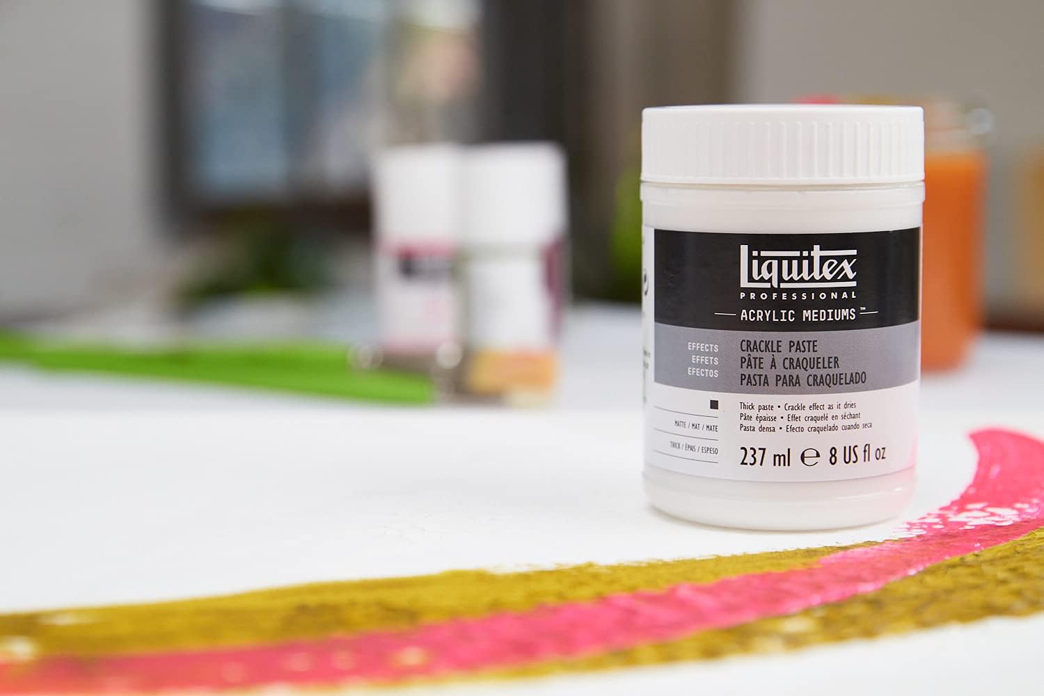 Detalle 2 de Liquitex Pasta Craquelar Blanco 237ml 🎨