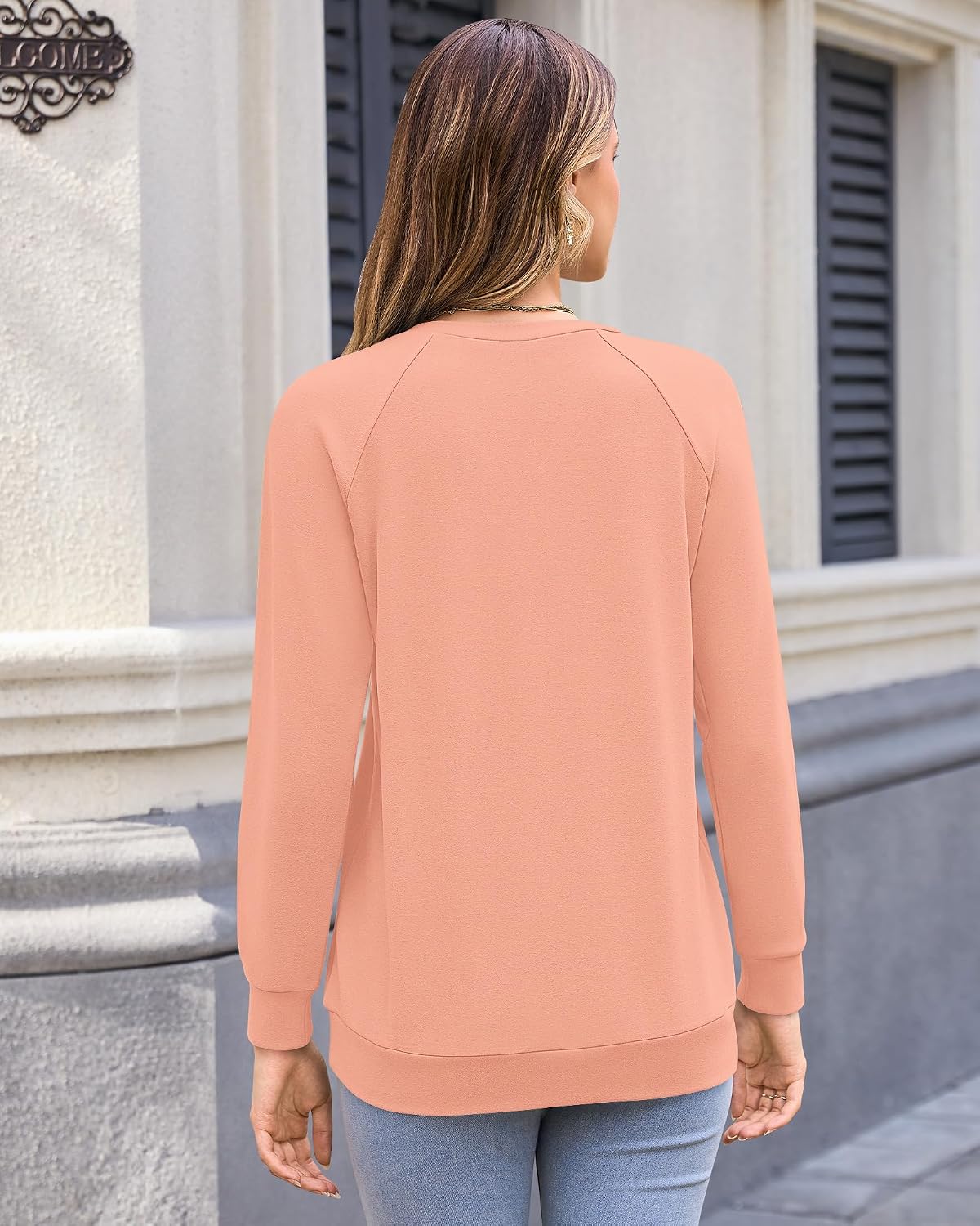 Detalle 2 de MISFAY Women's V-Neck Sweatshirt, Lightweight Tunic-Length Pullover