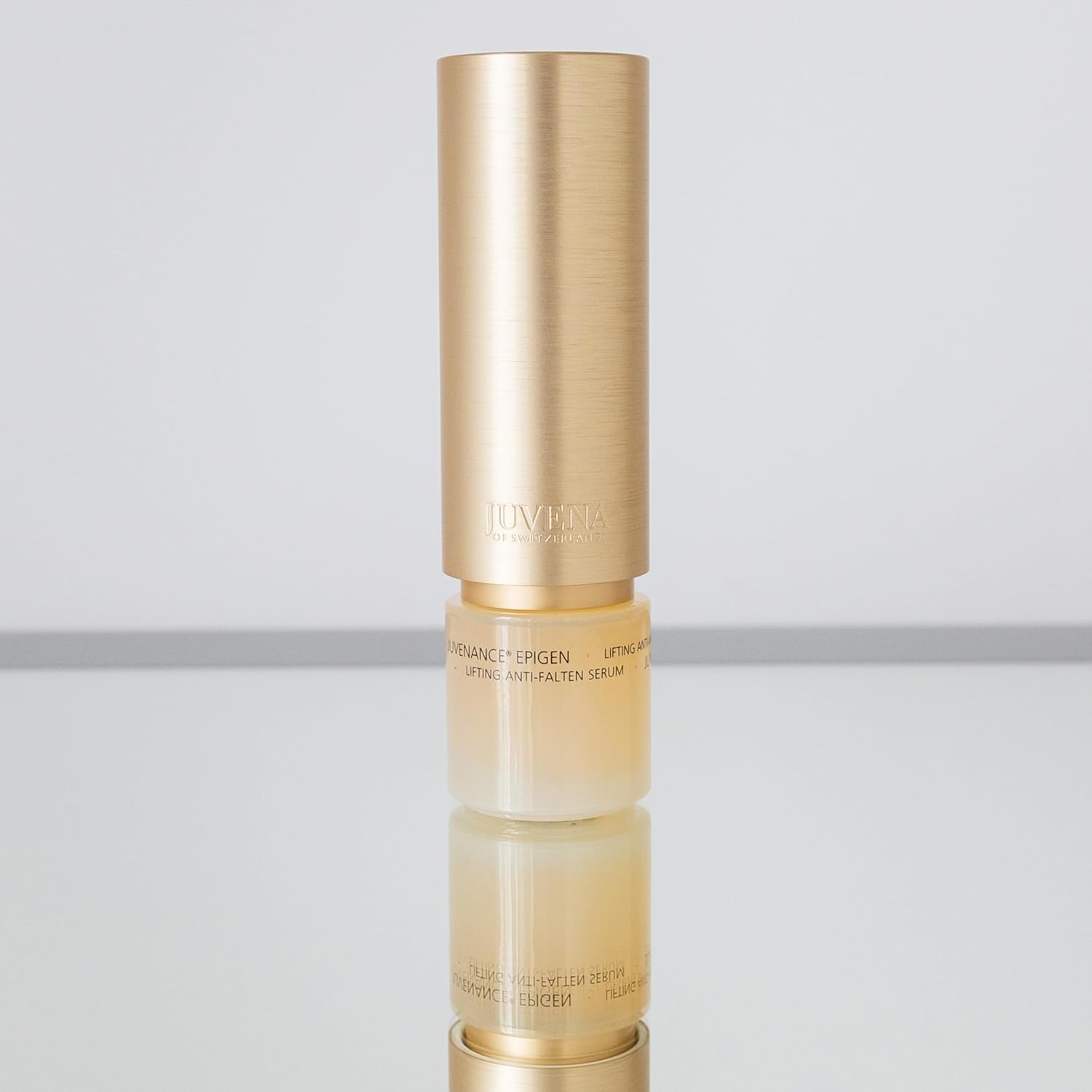 Detalle 2 de Juvena Miracle Serum 30 ml – Anti-Falten-Serum mit Goldstaub und SkinNova SC Technology