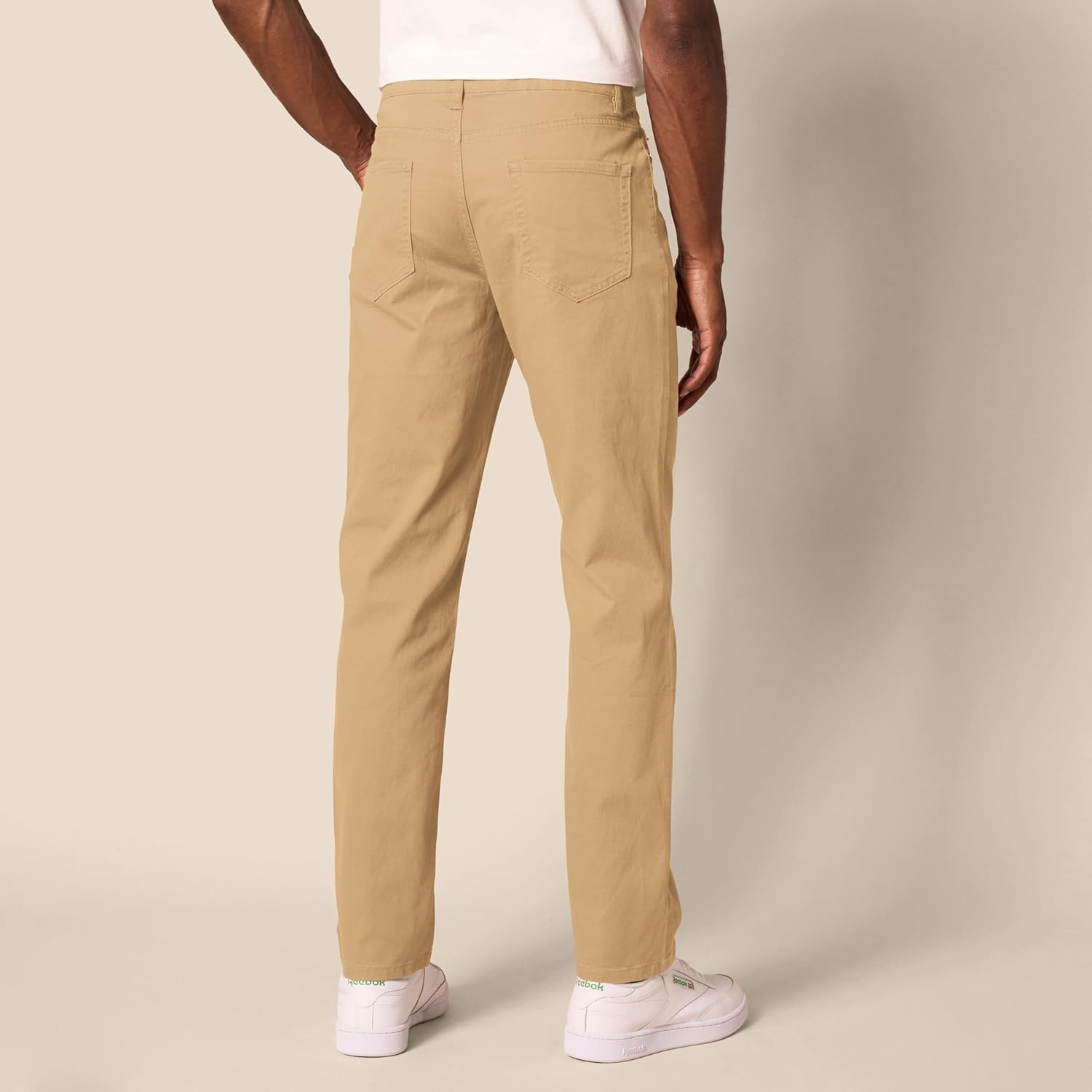 Thumbnail 1 de Amazon Essentials Men’s Straight-Fit 5-Pocket Stretch Twill Trousers