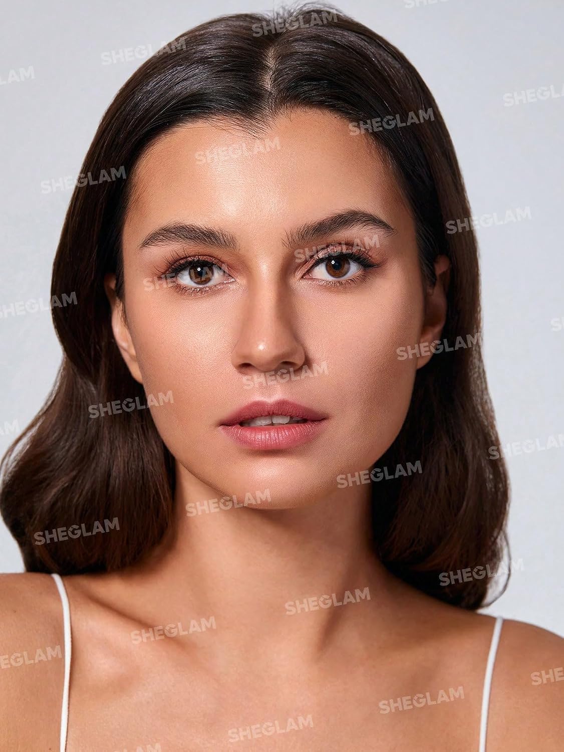 Detalle 2 de SHEGLAM Snatch 'n' Define Konturenstift 7 Töne 💄