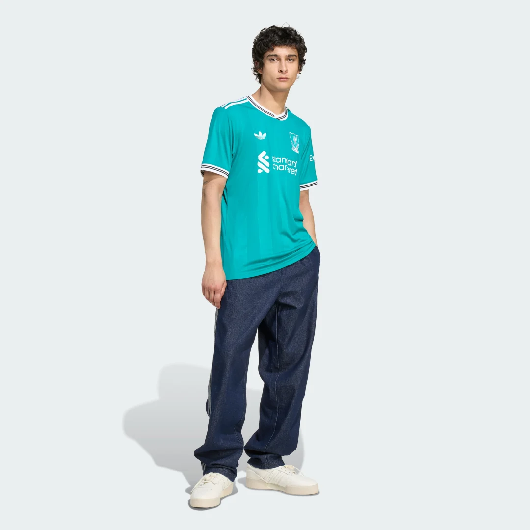 Detalle de Camiseta tercera equipación Liverpool FC 25/26 de Adidas