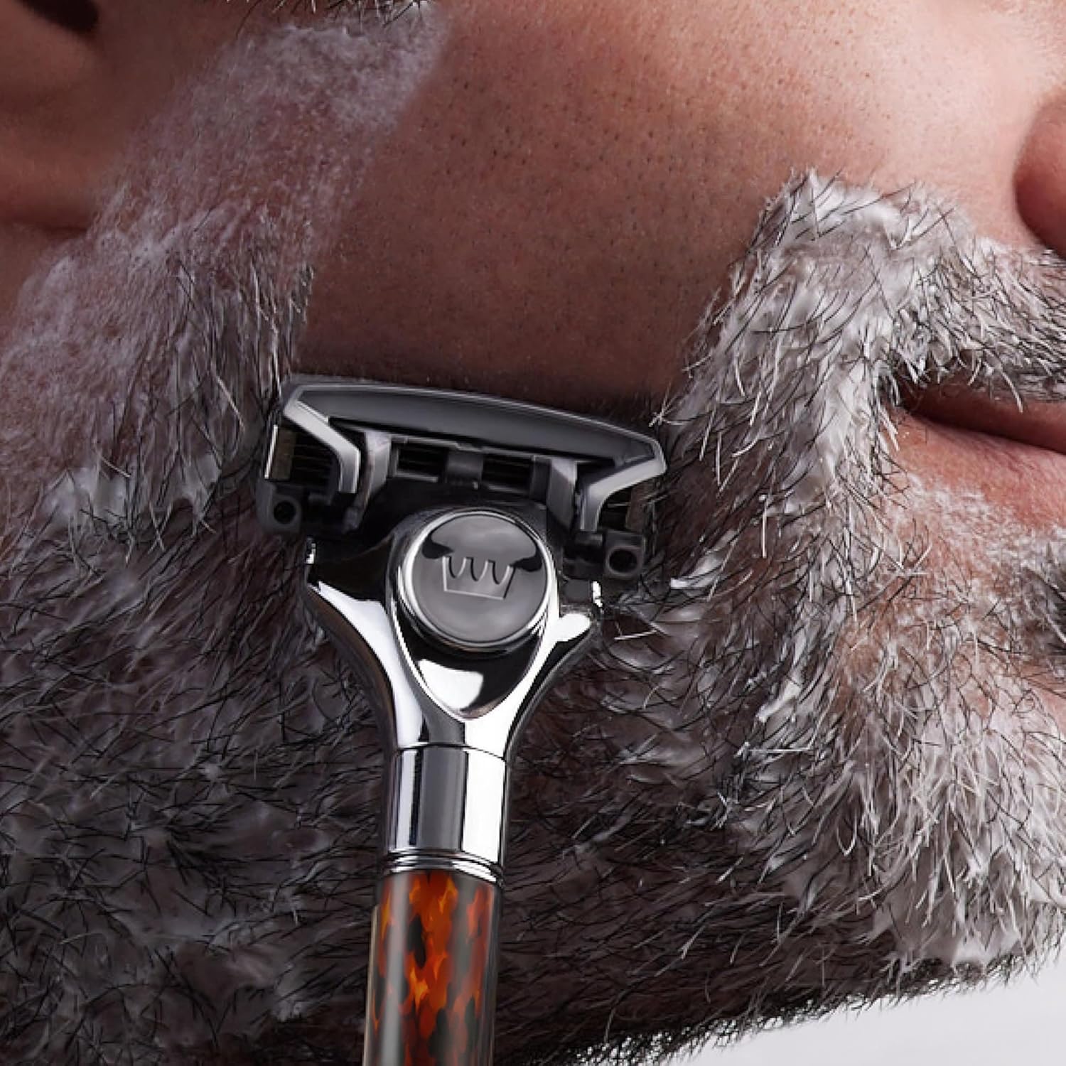 Detalle de Cremo Barber Grade Razor for Men with Tortoise Shell Handle – Includes Extra Refills