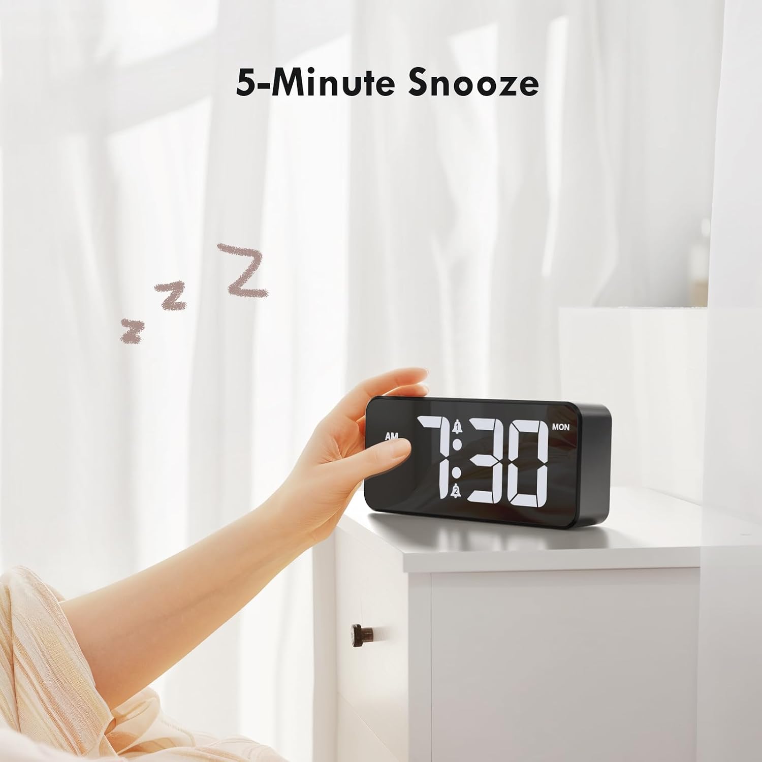 Thumbnail 6 de CHEREEKI mains powered bedside alarm clock with large LED display, dual alarms and USB charging