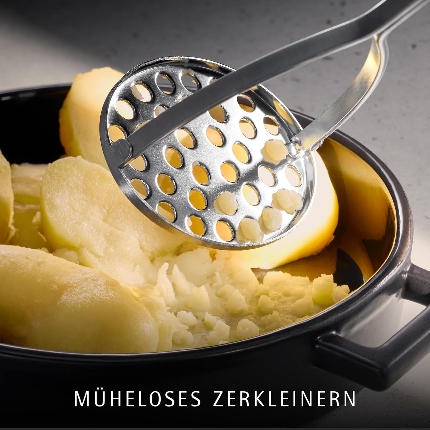 Thumbnail 1 de WMF Profi Plus Kartoffelstampfer aus Edelstahl, 28,5 cm – Cromargan teilmattiert, spülmaschinengeeignet