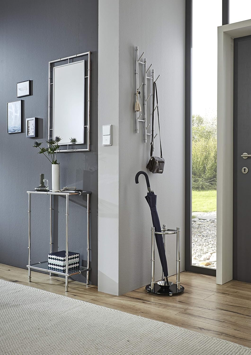 Detalle 2 de Hakú Consolle cromata in metallo con vetro di sicurezza – 50 x 75 x 25 cm, stile moderno