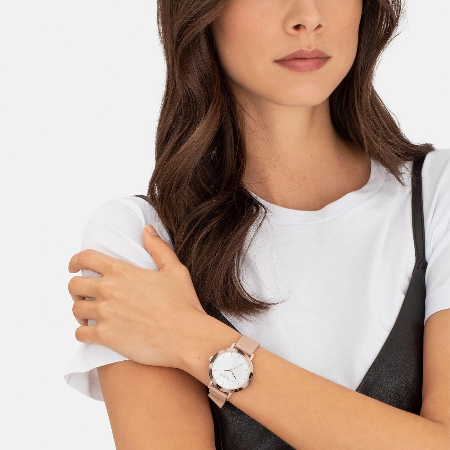 Detalle de LIEBESKIND BERLIN Damen Armbanduhr – Rundes Gehäuse mit gemustertem Acetat-Topring, Lederarmband, Roségold