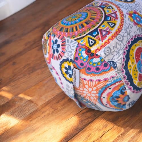 Detalle 2 de Savasanas Bolster Yoga Maya: cojín cilíndrico de espelta ecológica con lavanda