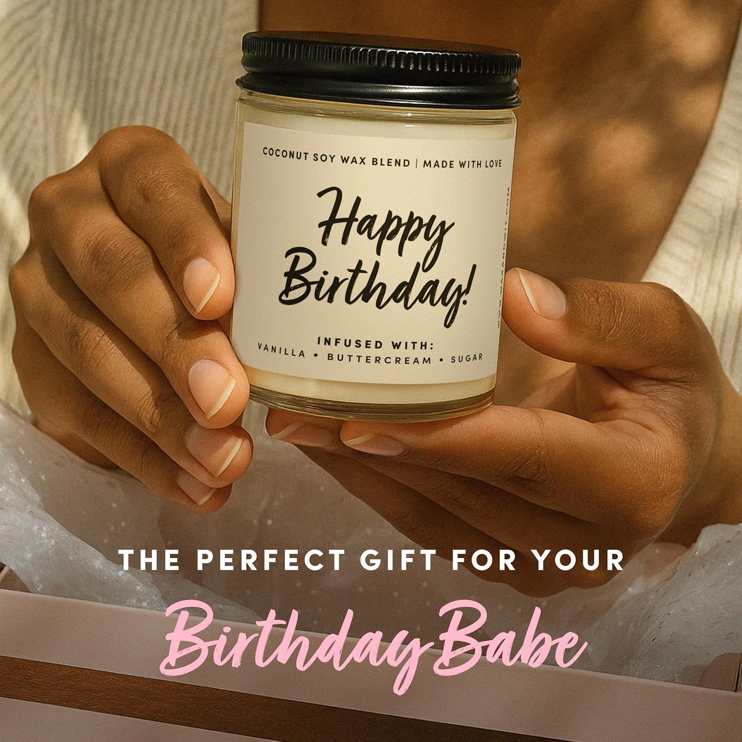 Detalle de Happy Birthday Candle for Women by WAX & WIT — Vanilla Buttercream Cake Soy Candle, 9oz
