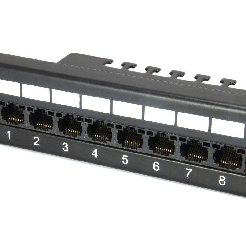 Detalle 2 de Equip Panel de Parcheo 24 Puertos Cat 6 sin Blindaje (equip) – 19'' 1U