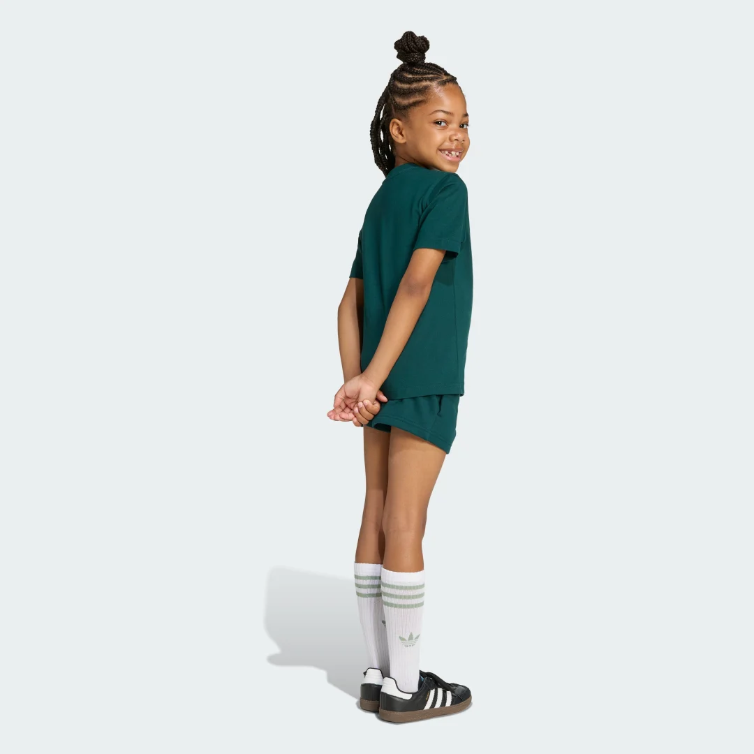 Thumbnail 3 de Adidas Conjunto camiseta y pantalón corto Verde