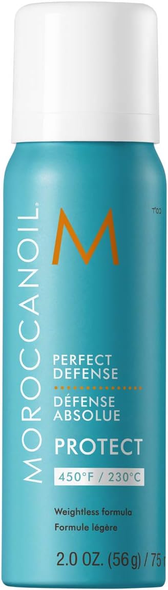 Detalle de Moroccanoil Perfect Defense styling product for strong, frizz-fighting hold