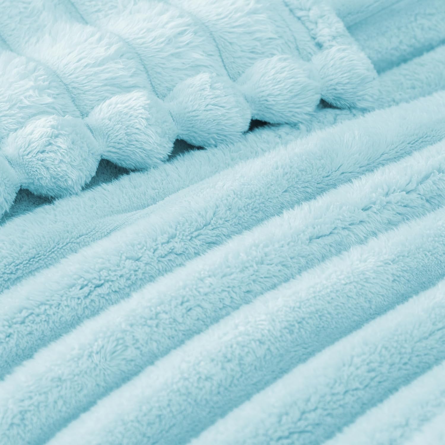 Detalle 2 de Exclusivo Fleece Throw Blanket, 50" x 60
