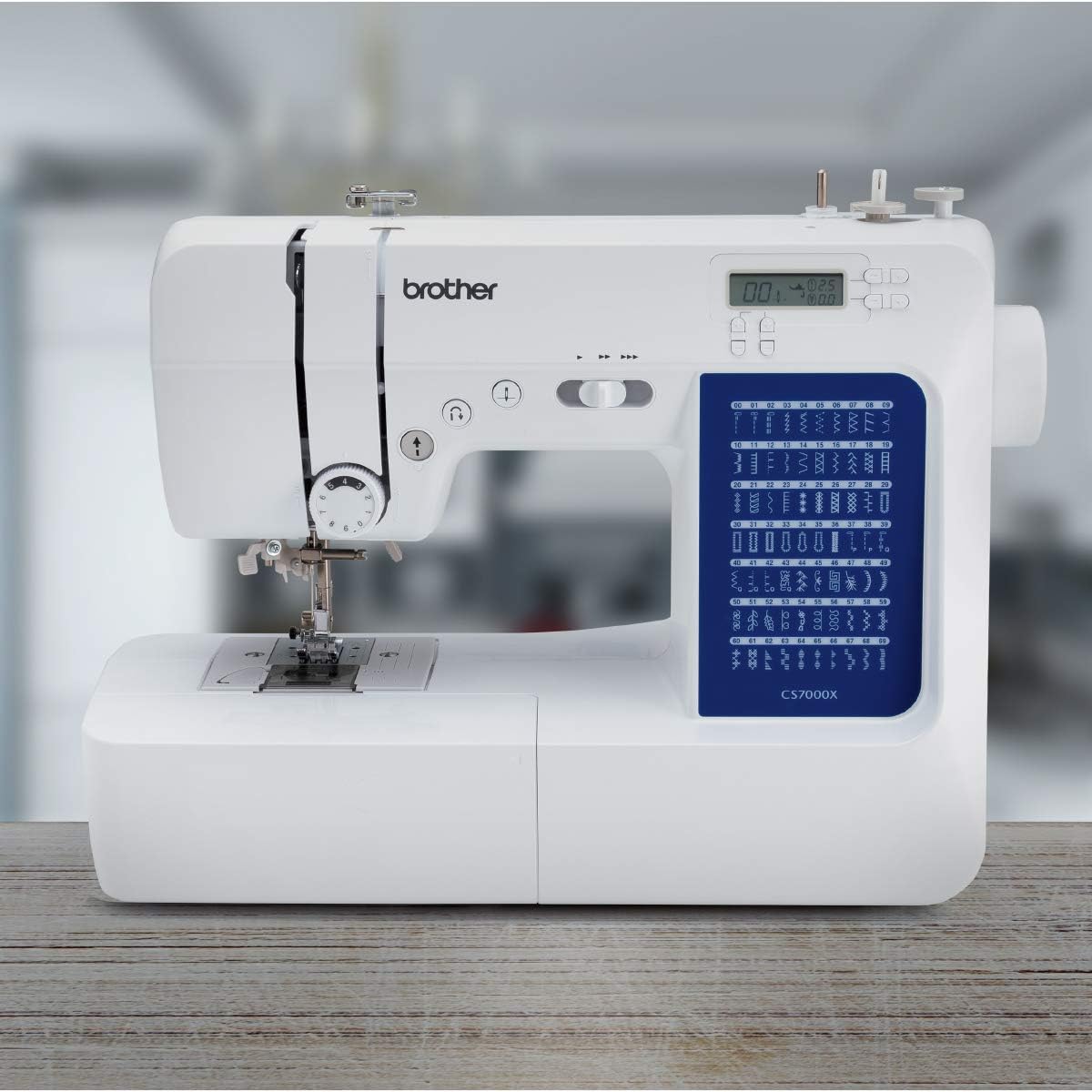 Thumbnail 2 de Brother CS7000X Computerized Sewing and Quilting Machine