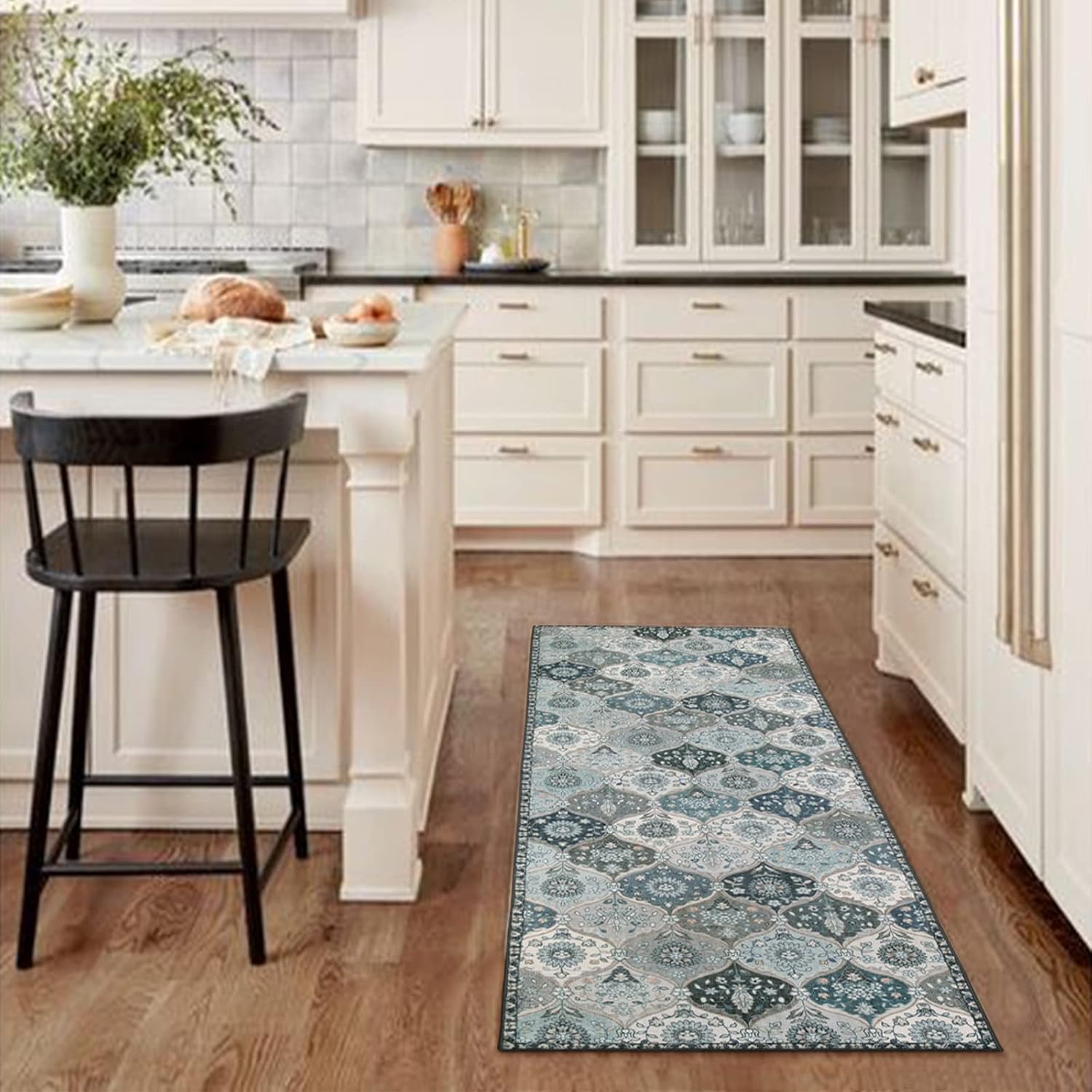 Detalle de Lahome Moroccan Washable Runner Rug (2'5" x 8') in Blue – Ultra-Thin Vintage Kitchen Runner for Hallways and Entryways