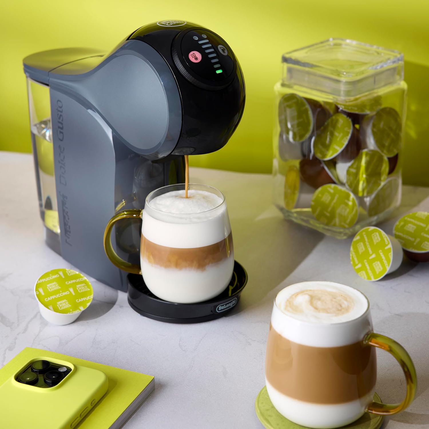 Thumbnail 3 de NESCAFÉ Dolce Gusto Genio S EDG226.A: Compact Pod Coffee Machine for Everyday Coffee Variety