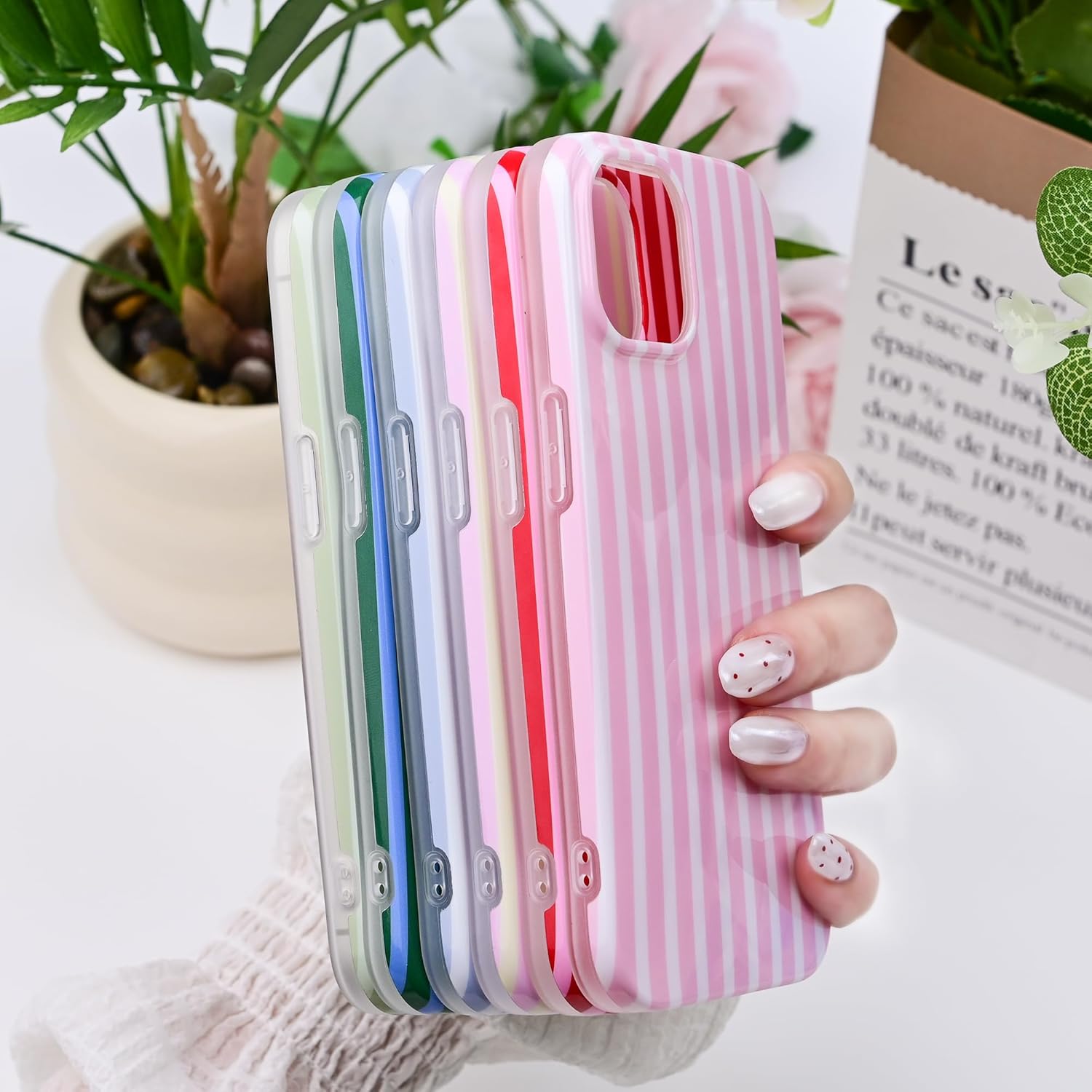Detalle de SleekCover for iPhone 15 6.1" – Cute Striped Pattern TPU Case (Pink/Yellow)