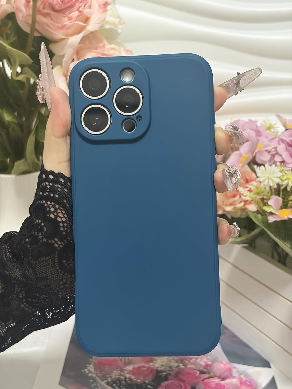 Detalle de Nekiyo Silicone Phone Case for iPhone 14 Pro
